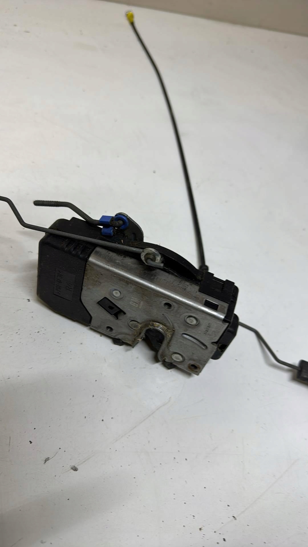 OE lock door right front RENAULT TRAFIC II VIVARO 7700311808 91166241