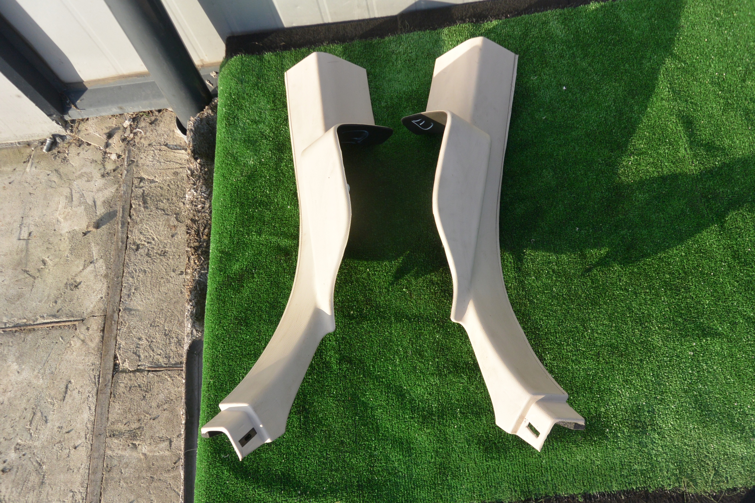 КРЫШКА СТОЙКИ ЗАДНЯЯ MASERATI QUATTROPORTE VI