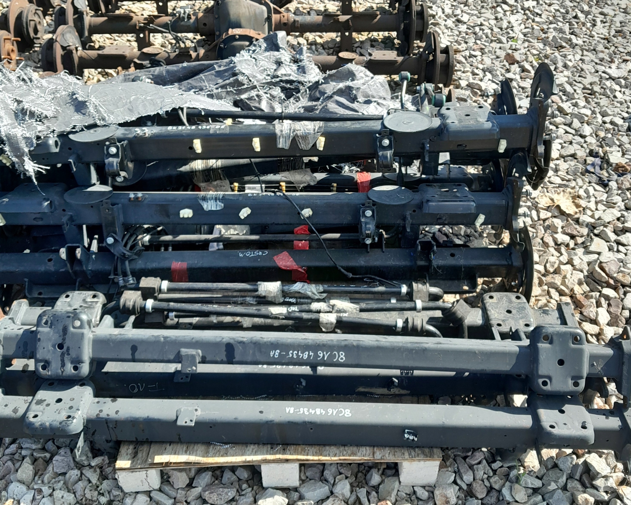 BELKA TYŁ FORD TRANSIT CUSTOM MK8 CZOP PIASTA OŚ GK214B435 Producent części Ford OE