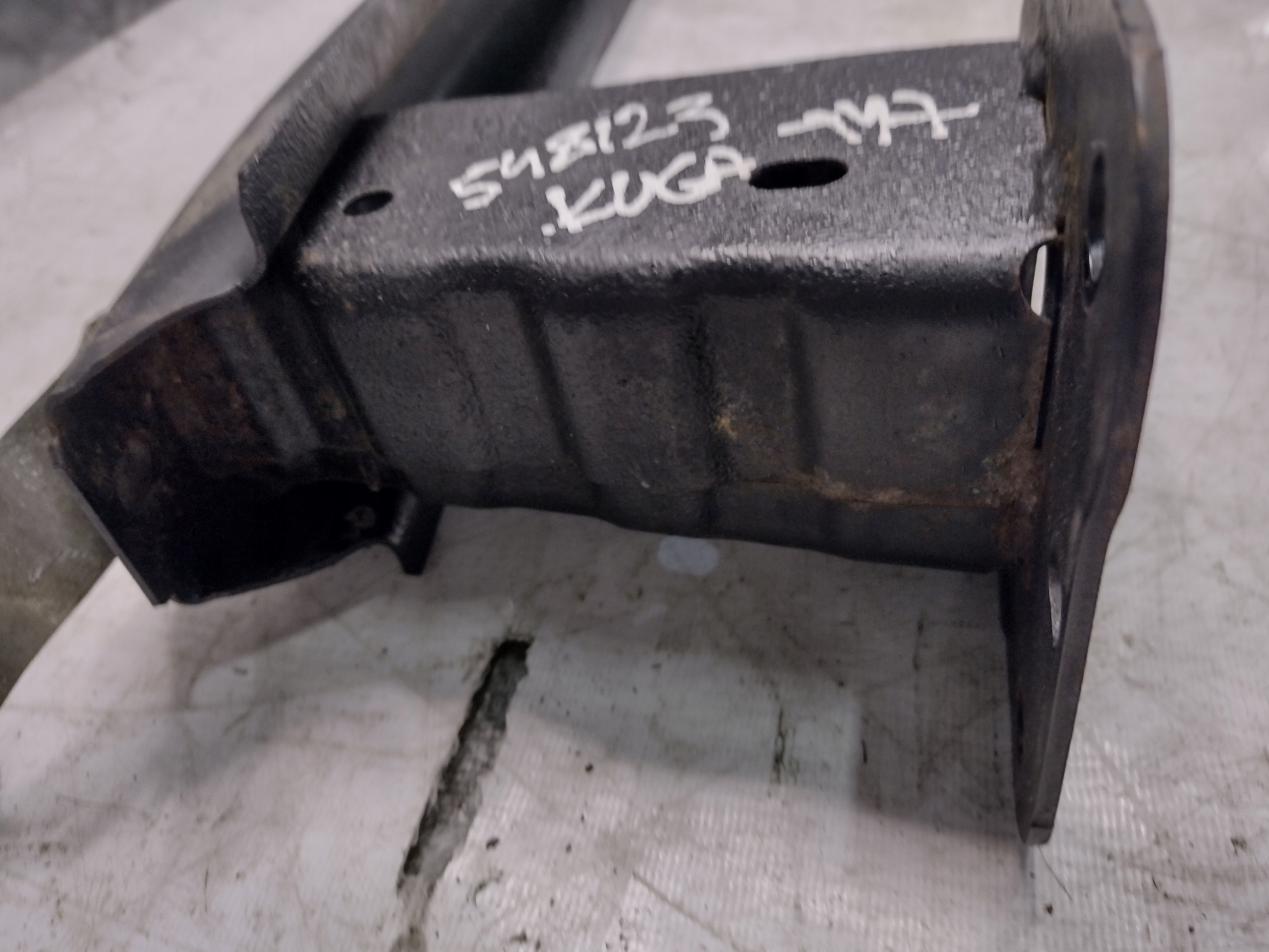 bumper support rear part Ford Kuga MK1 and