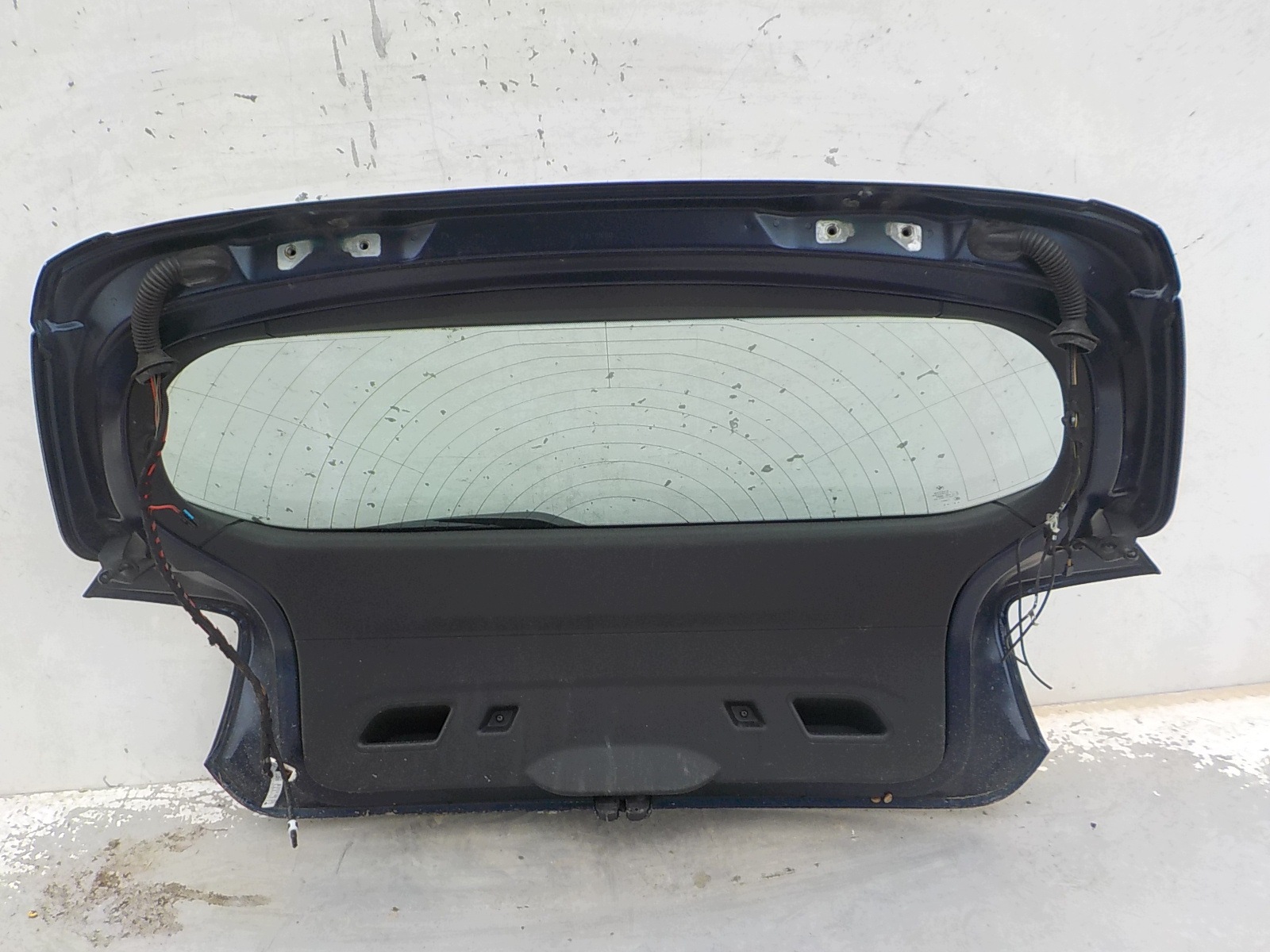 856 BMW 1 (F20) boot door rear
