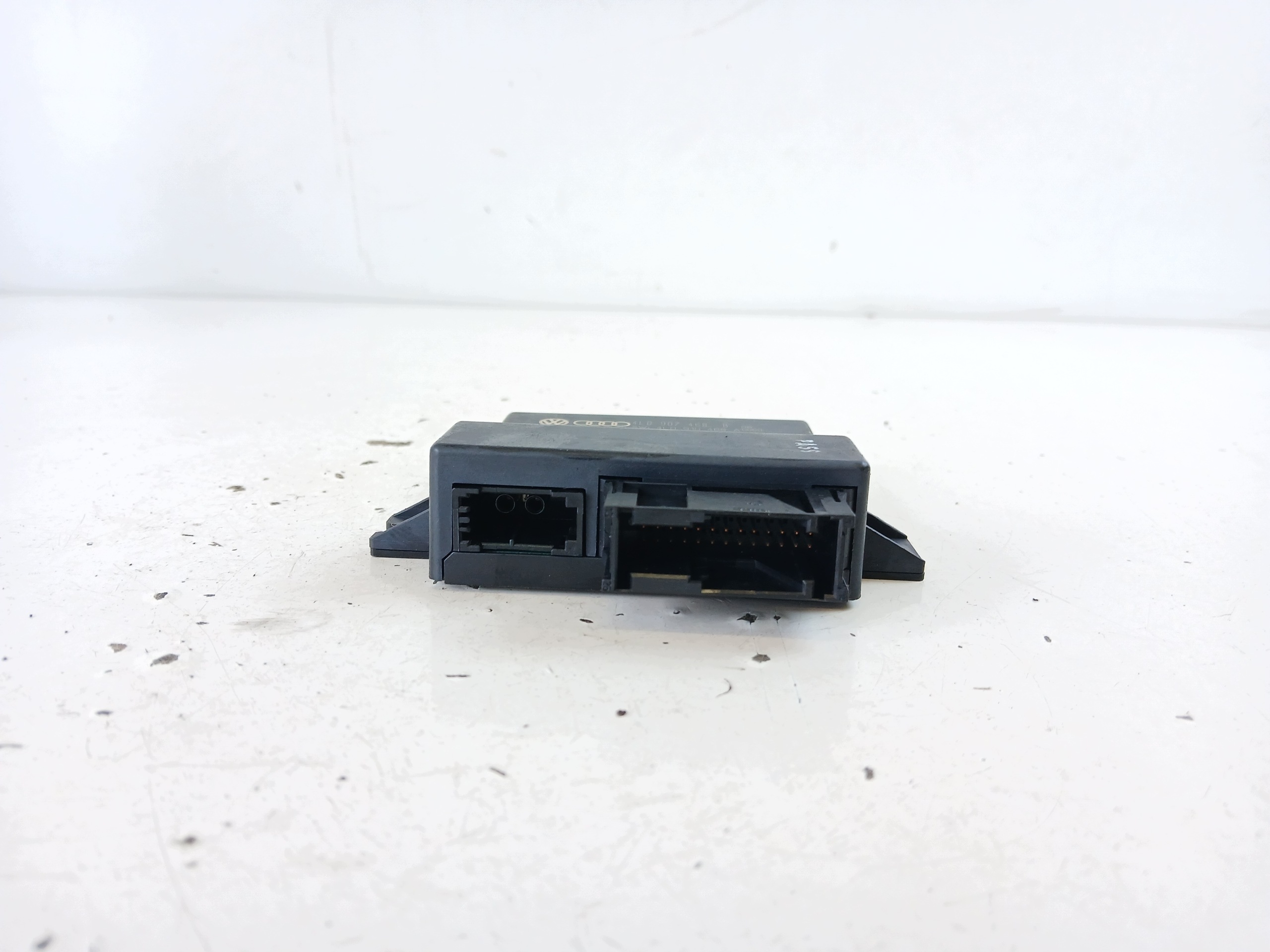 AUDI A6 C6 Q7 4L control unit module GATEWAY 4L0907468B