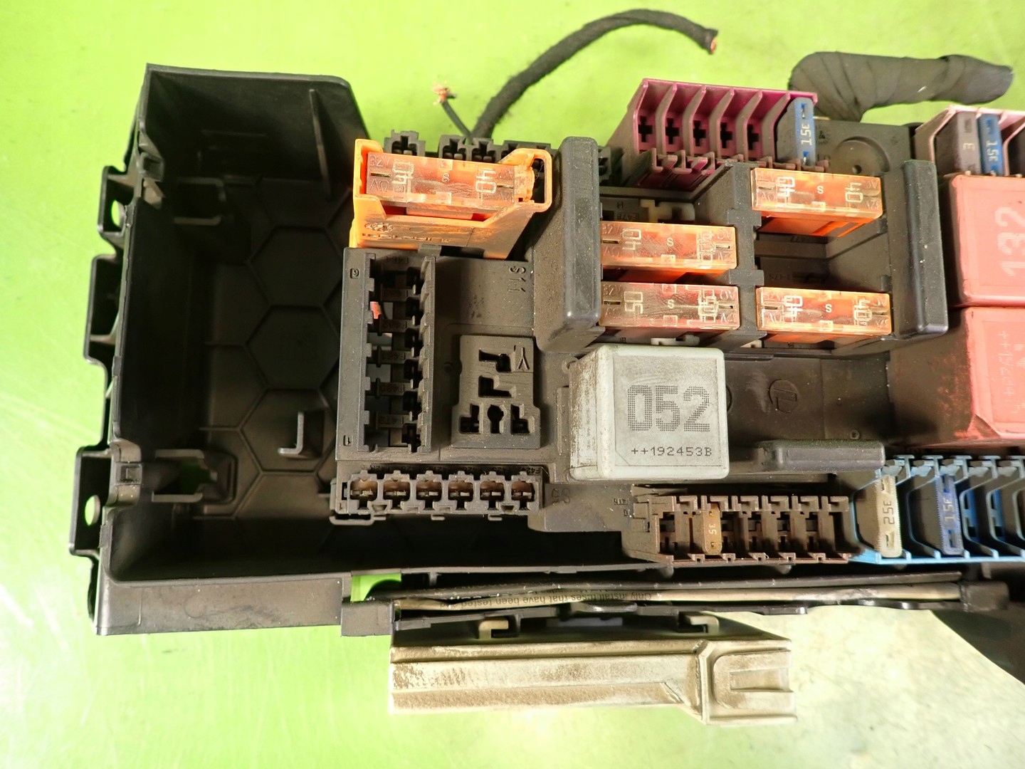 Skrzynka bezpieczników sterownik webasto MERCEDES W213 19r A2058203903 Producent części Mercedes-Benz OE