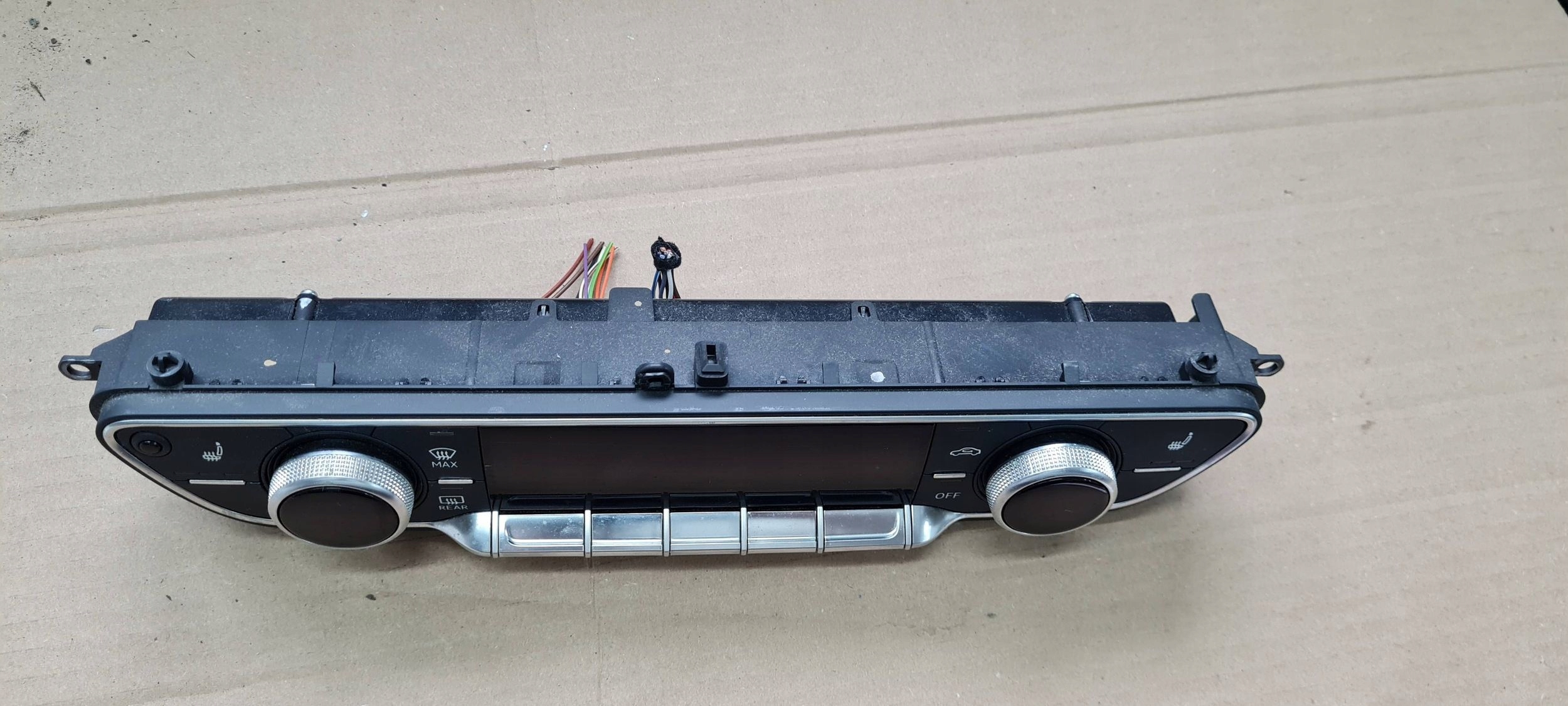 Q5 80A SQ5 PANEL Bouches buses Climatisateur air conditionné 80A820043K