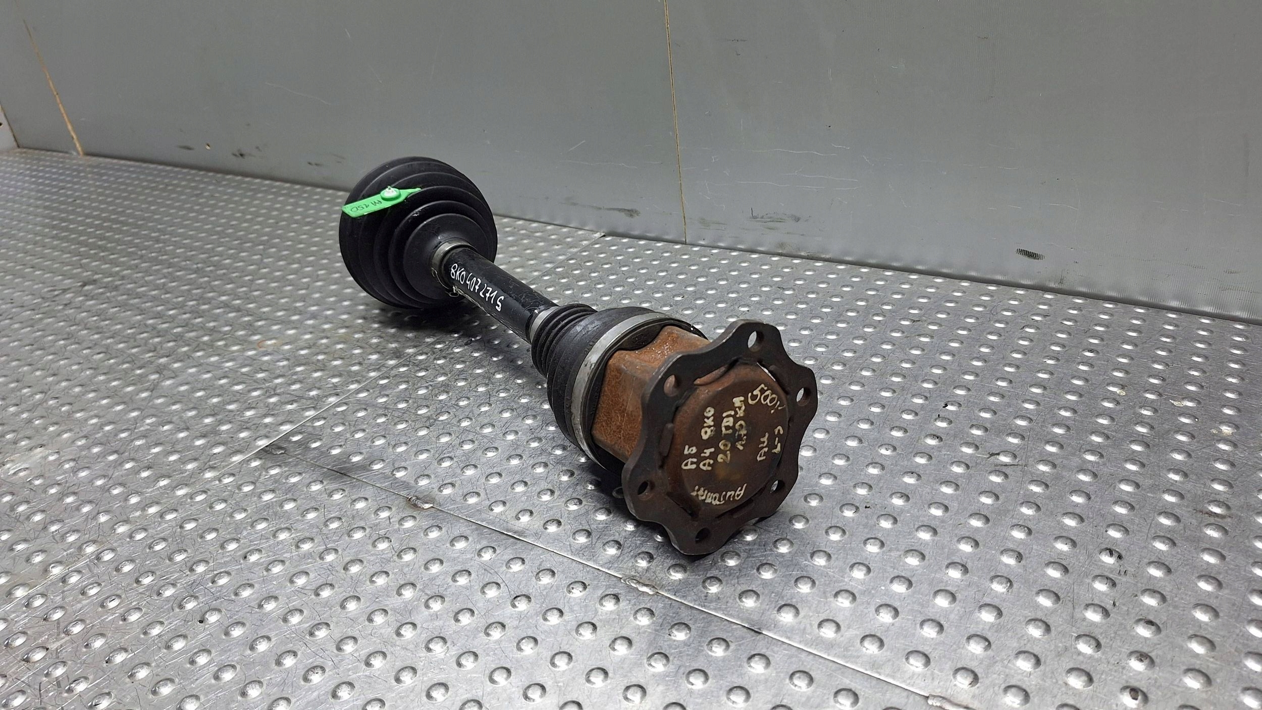 semi-axis left front MULTITRONIC 8K0407271S AUDI A4 B8 A5 8T 2.7 TDI