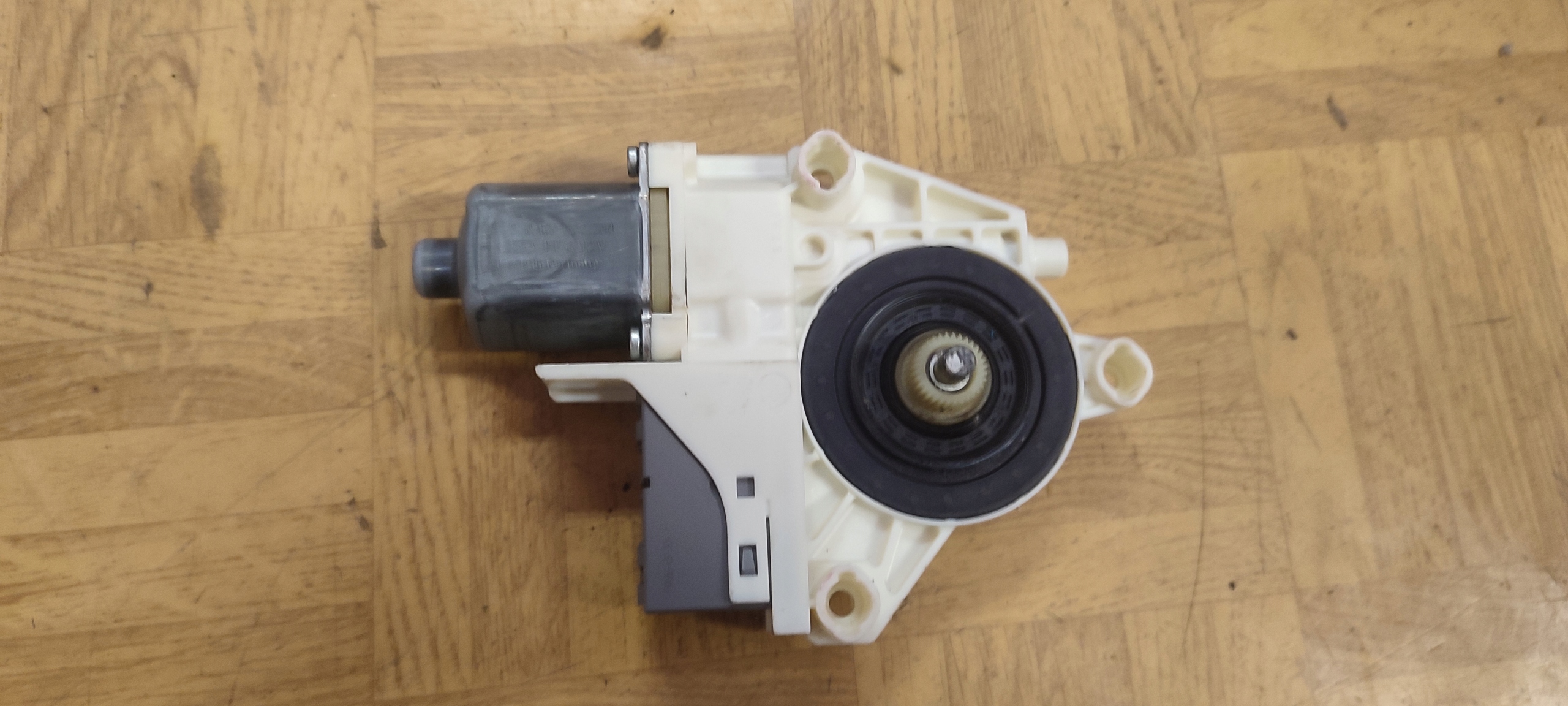 mini motor windows front left 04-08 KOMBI PEUGEOT 407 0130822200