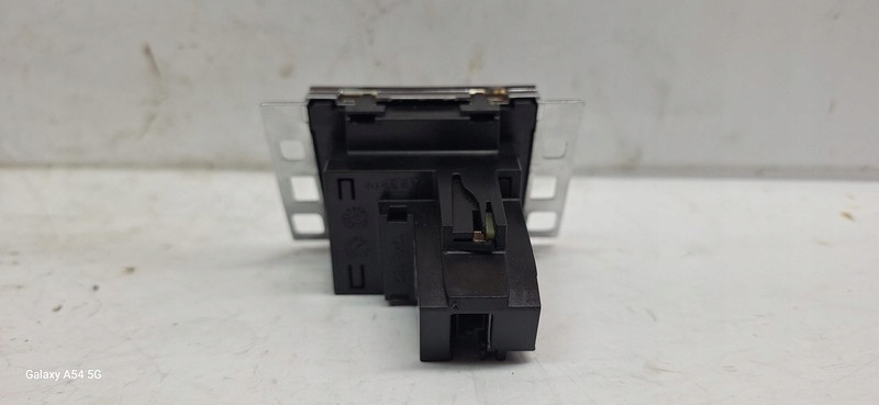 clock inner VW PASSAT B7 3AA919204A