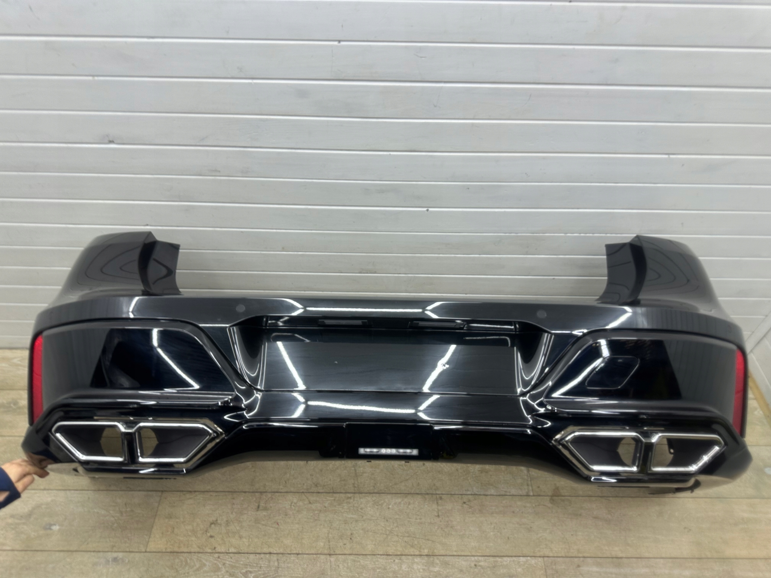 bumper rear part TYLNI BMW 7 G70 M PAKIET