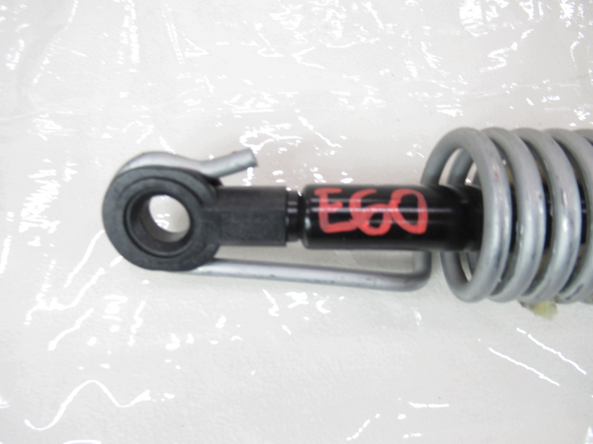 damper spring boot right BMW 5 E60 sedan 7141490