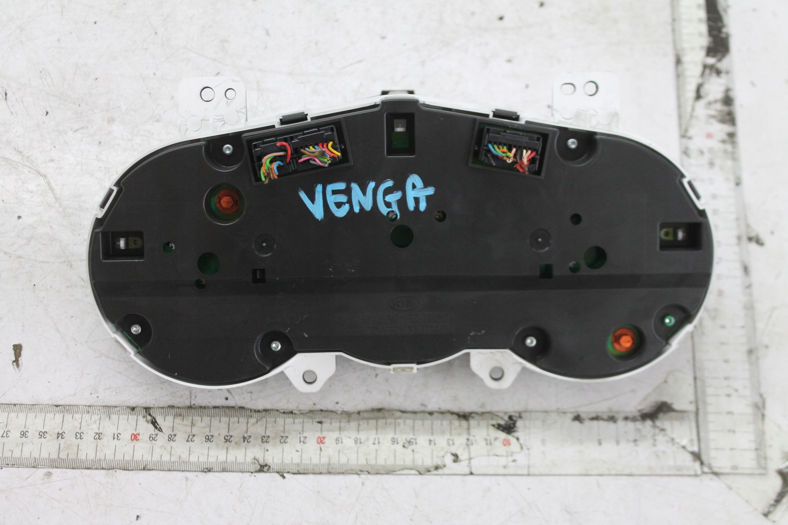 dials dials 94001-1P631 VENGA 09-14 UK