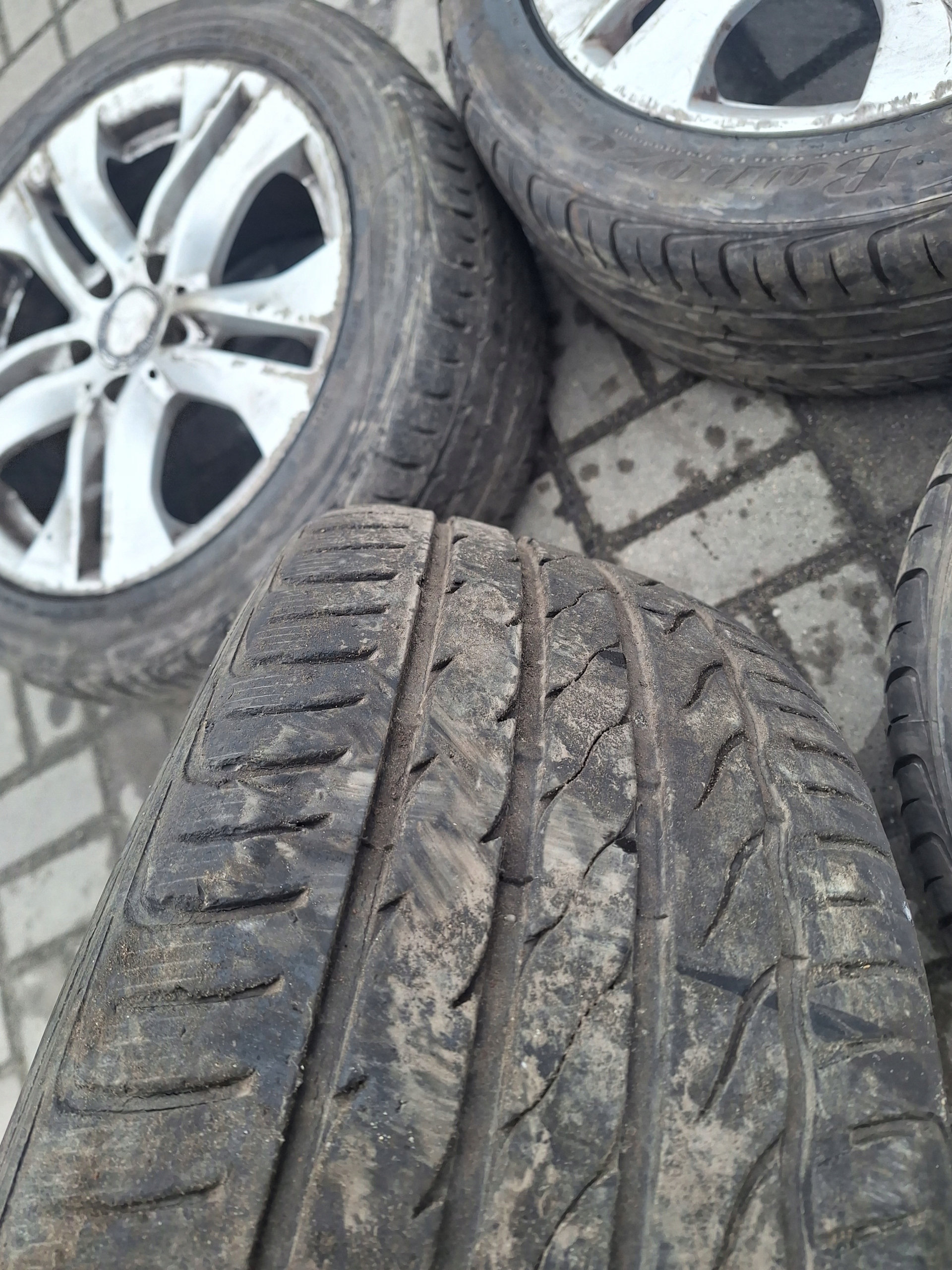 MERCEDES E-KLASA W212 09-13 discs + tyres 245/45 R17
