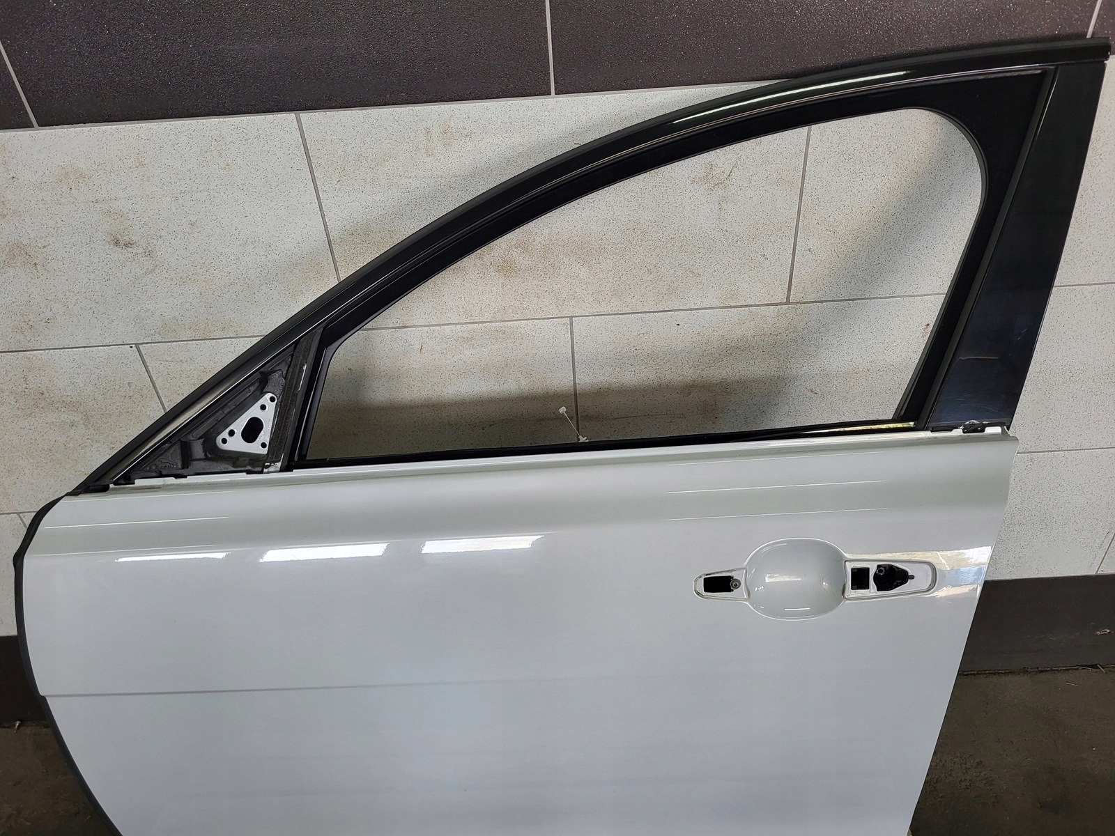 door left front left front LRC JAGUAR XF II X260