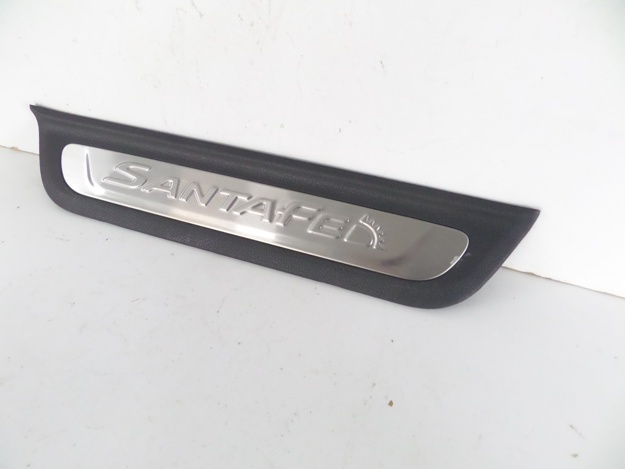 cap threshold rear part right HYUNDAI SANTA FE IV 18