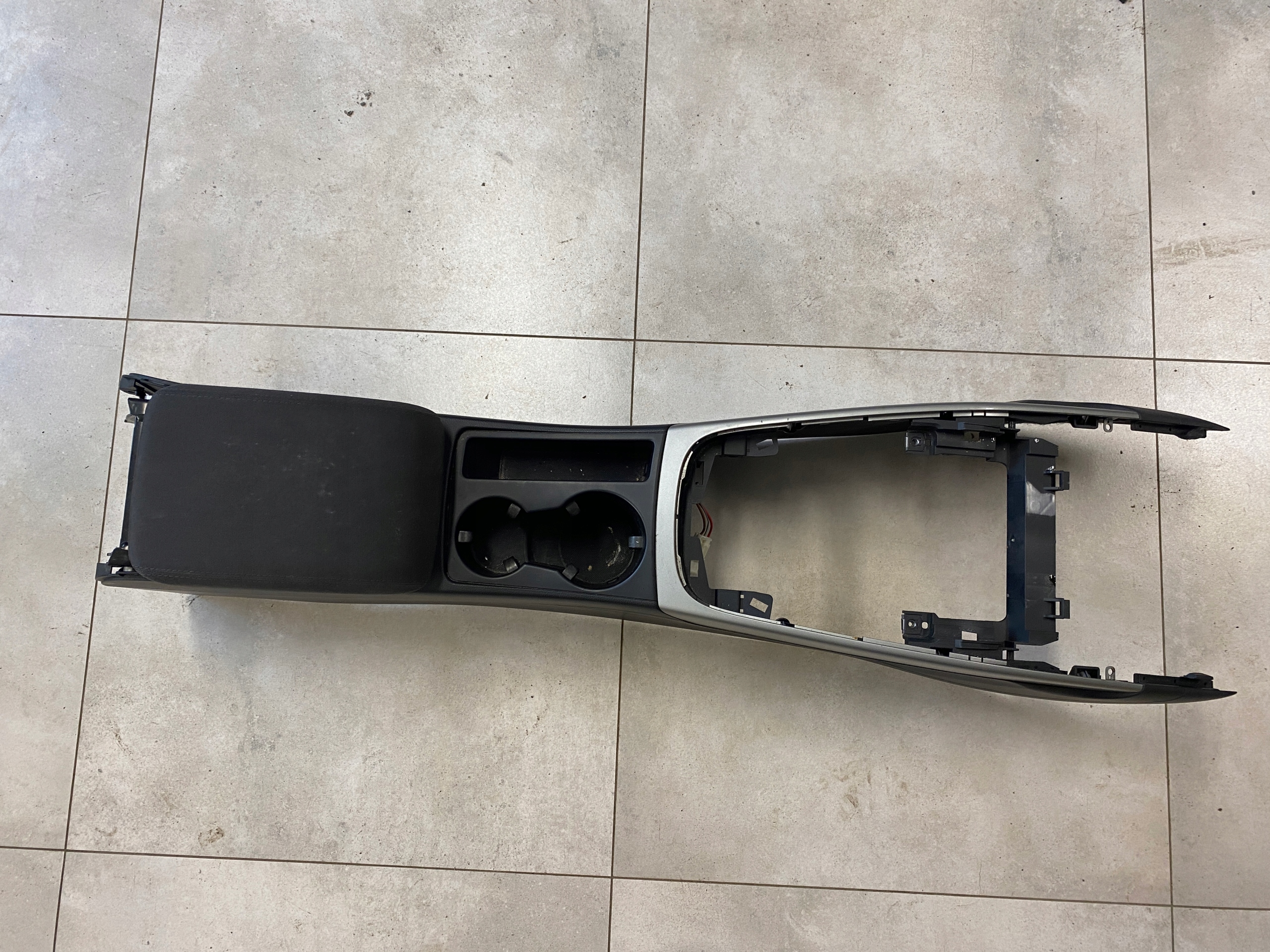 AUDI A5 8T SPORTBACK тунель центральний підлокітник