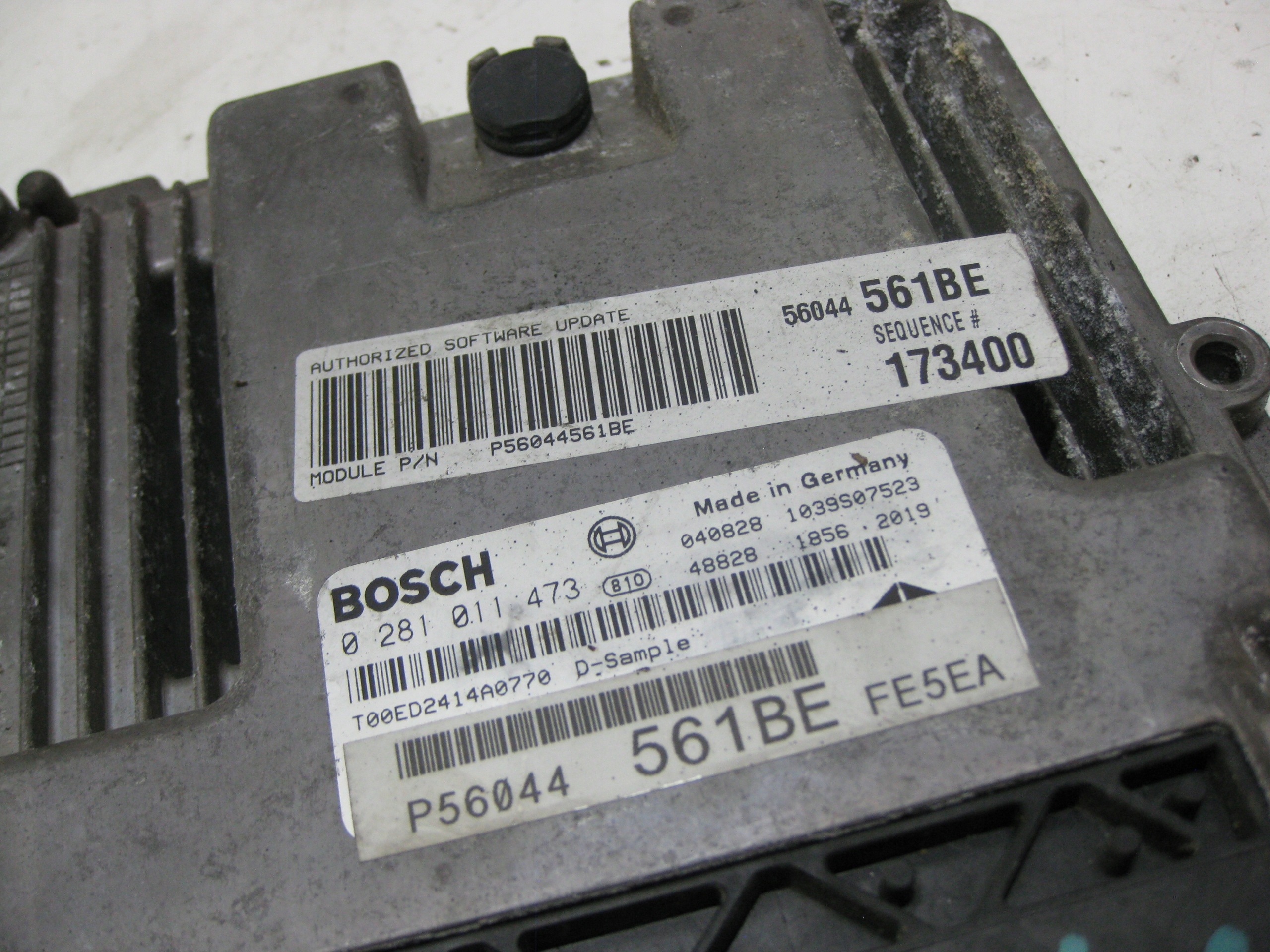 JEEP CHEROKEE LIBERTY KJ computer control unit of the engine 0281011473 P56044558CC
