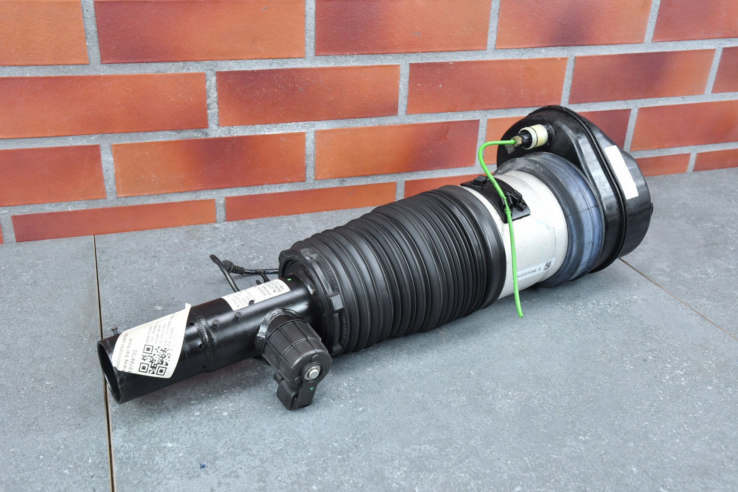 shock absorber left front front BMW X5 G05 X6 G06 6892425 18356km