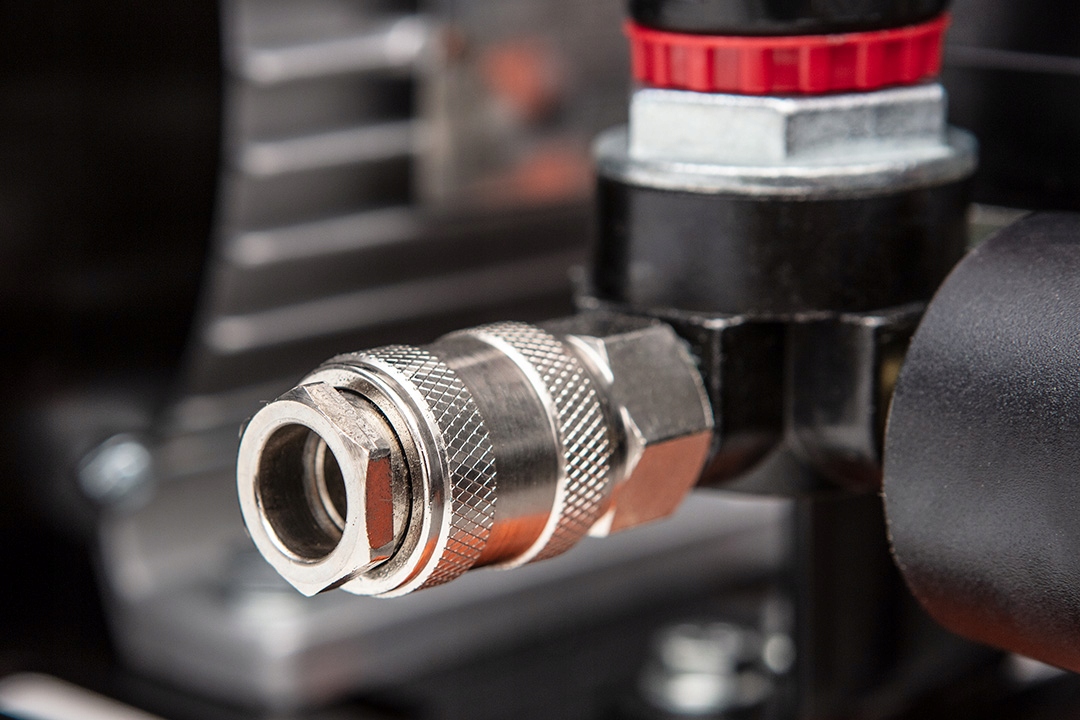 Kompresor olejowy 100l, 230V Moc (kW) 1.5 kW