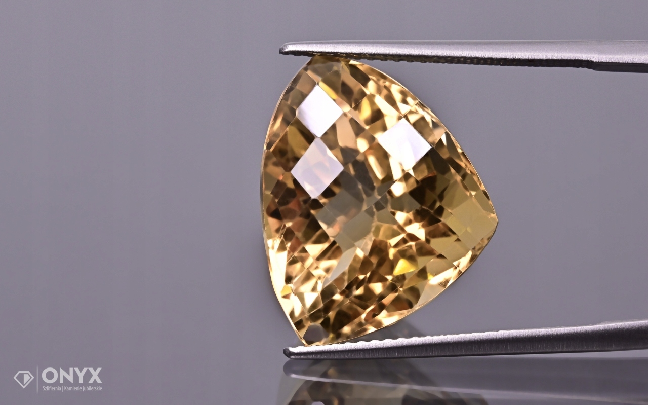 Citron fazetovaný nepravidelný 19x14,5 mm