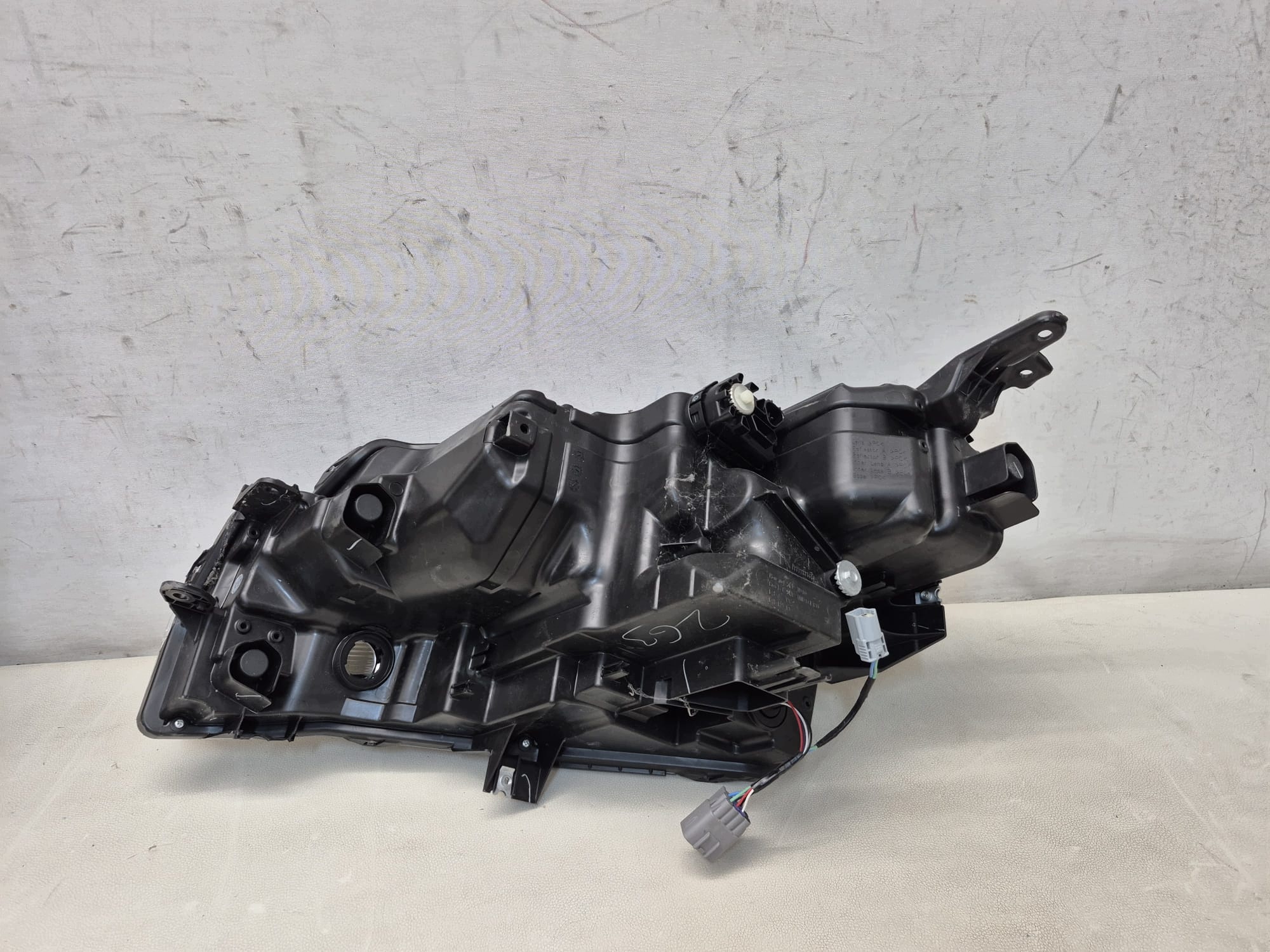 SUZUKI VITARA III 3 LIFT 19- feu droit avant avant FULL LED 100-7R016