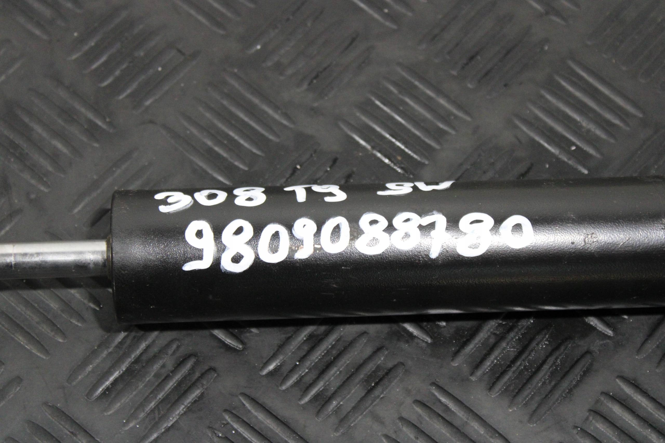 STOSSDÄMPFER HECK PEUGEOT 308 T9 SW 9809088780