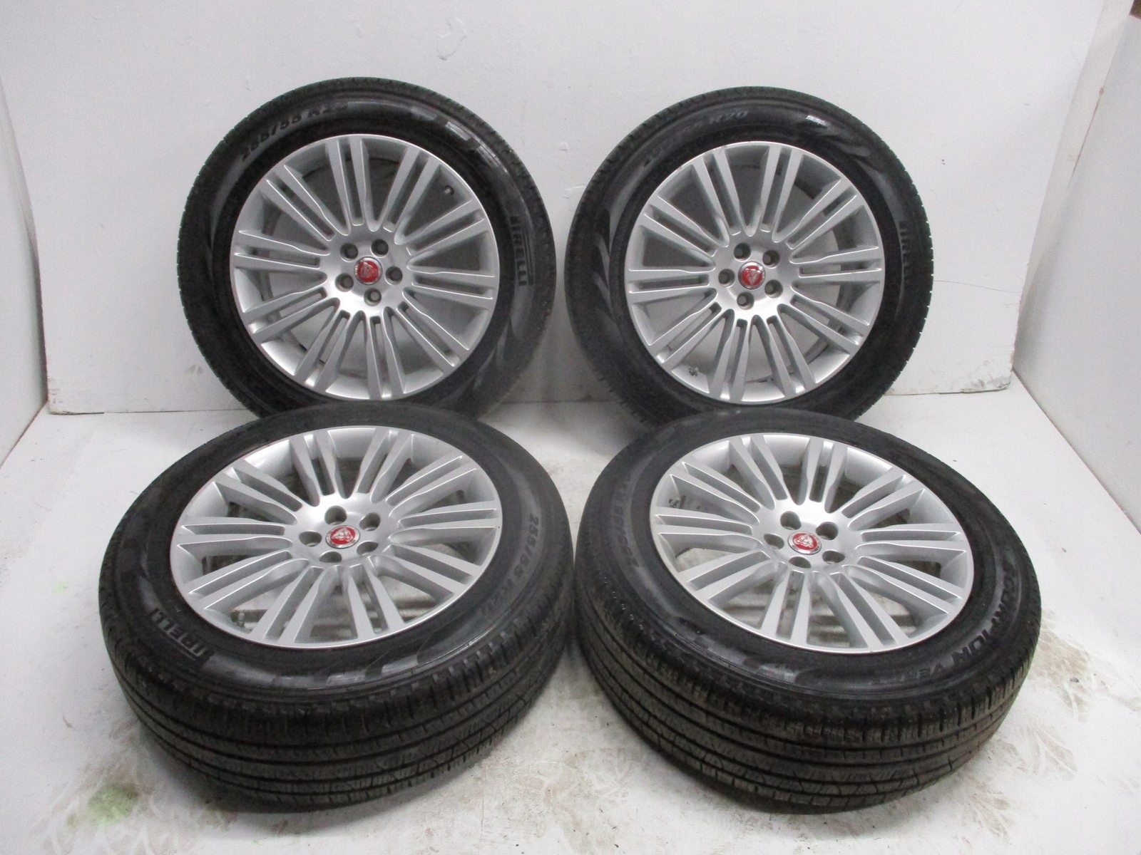 wheels discs tyres JAGUAR F PACE R20 M+S 6MM