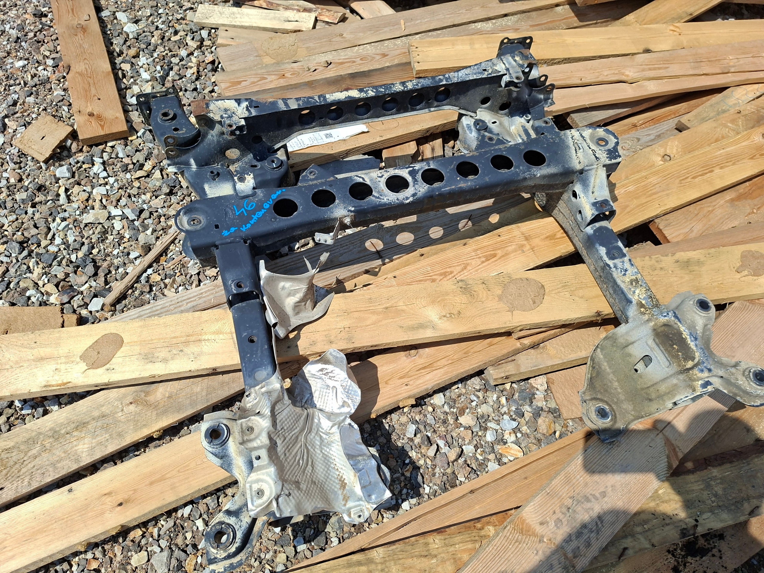 subframe axle beam front MERCEDES VITO 2018R. original