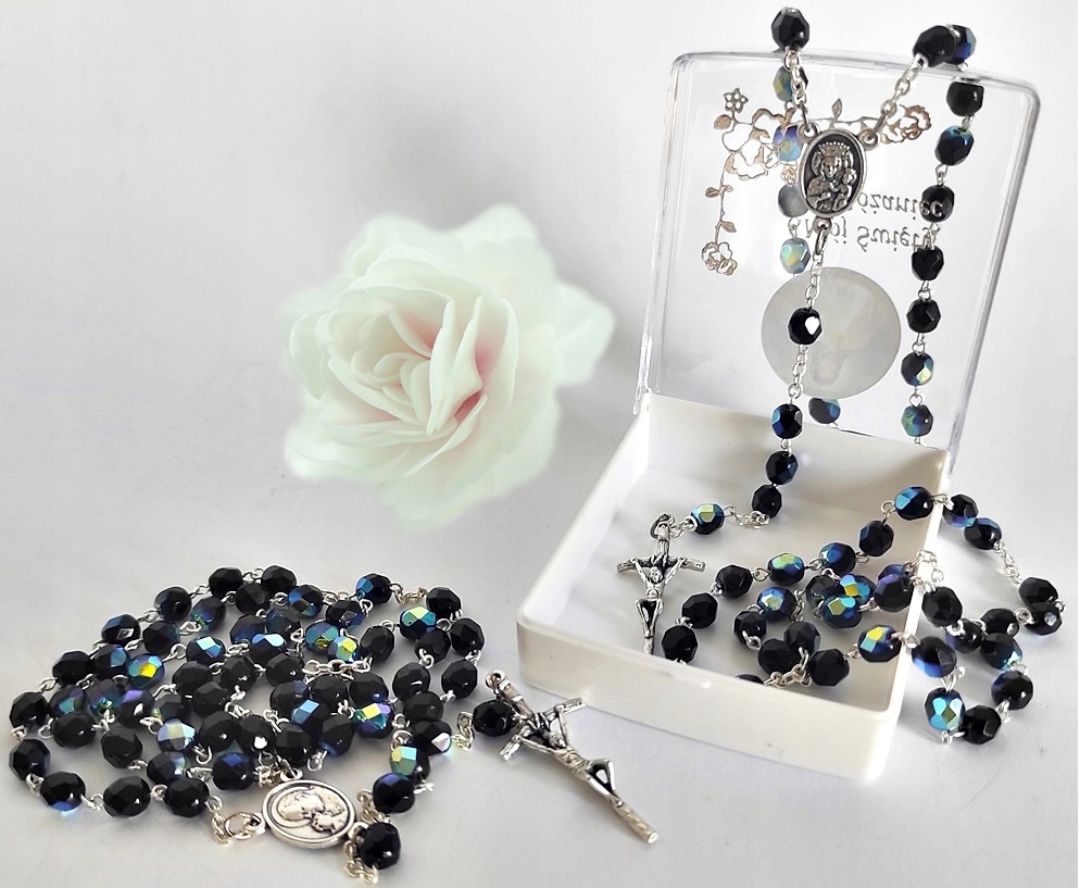 

Różaniec Kryształkowy Czarny Pudełeczko