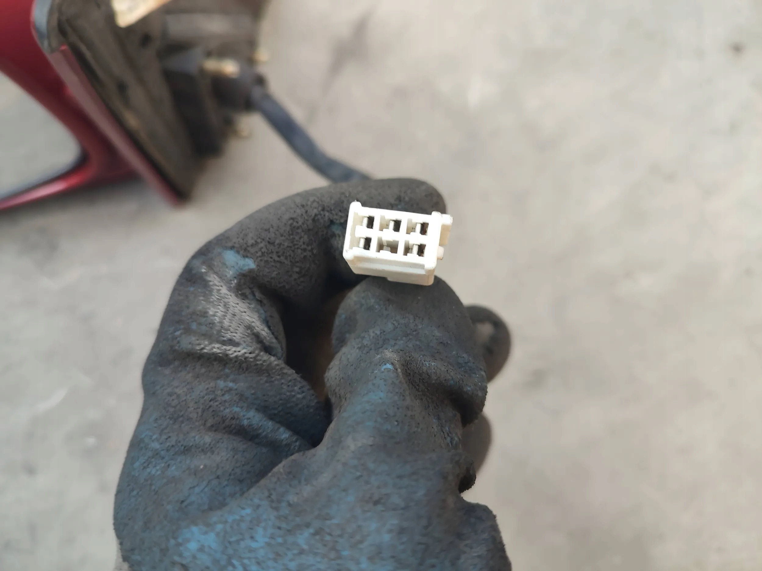 LUSTERKO ELEKTRYCZNE LEWE Toyota Corolla E110 E11 2000 5PIN Numer katalogowy części E11015476