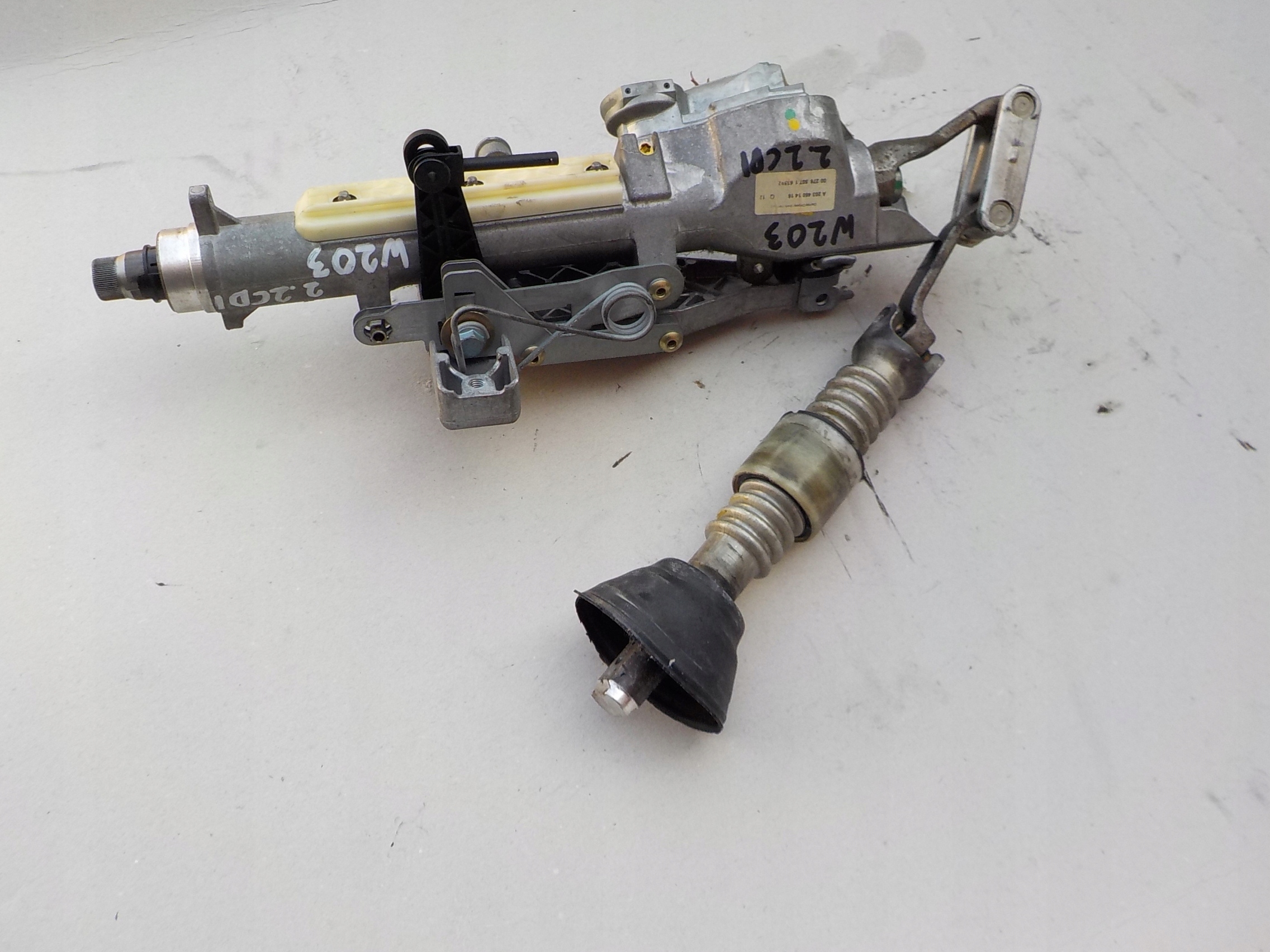 steering wheel rod mercedes w203 A2034601416