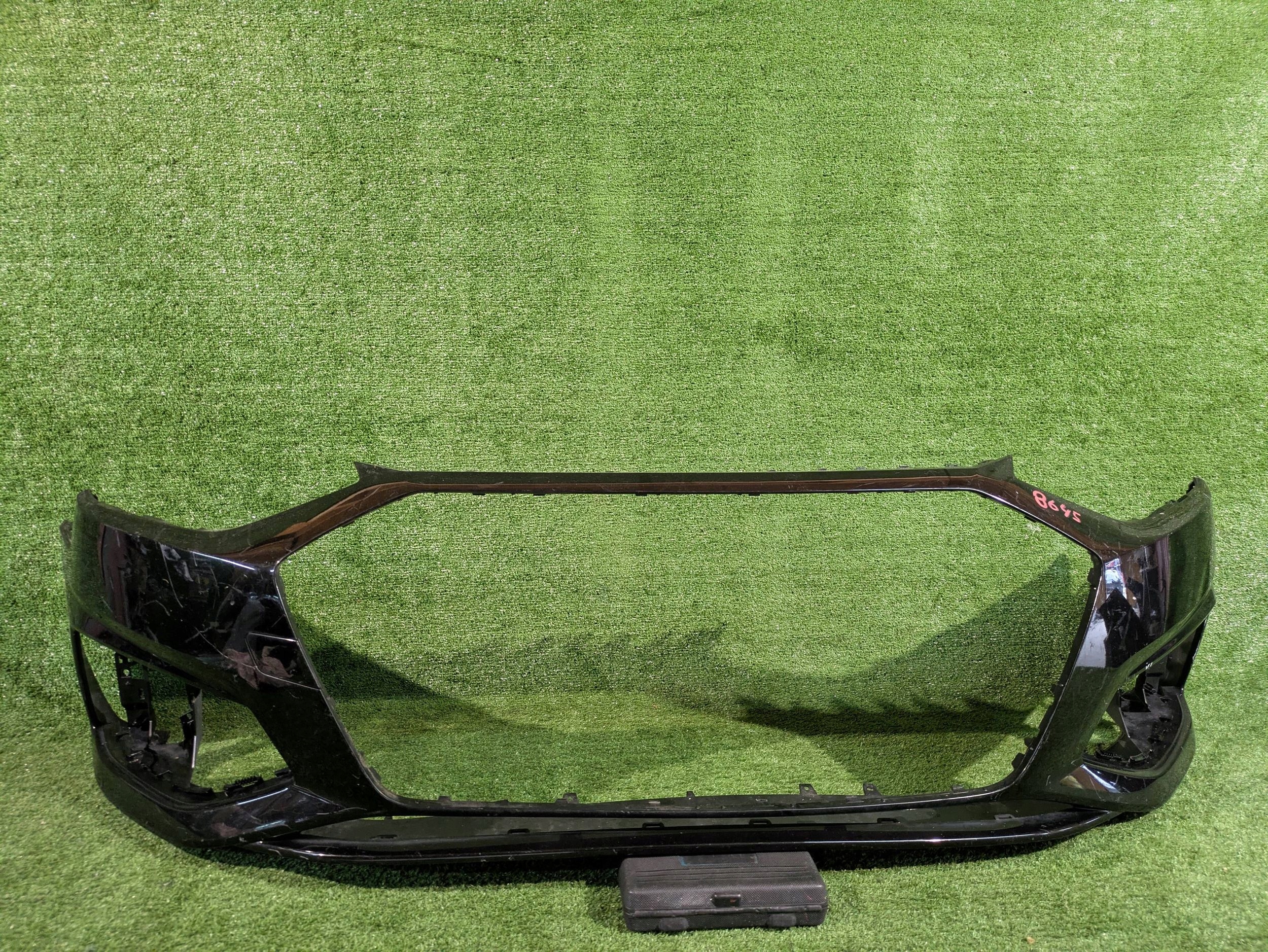 nárazník přední předek AUDI A4 B9 LIFT 19- NR.8645