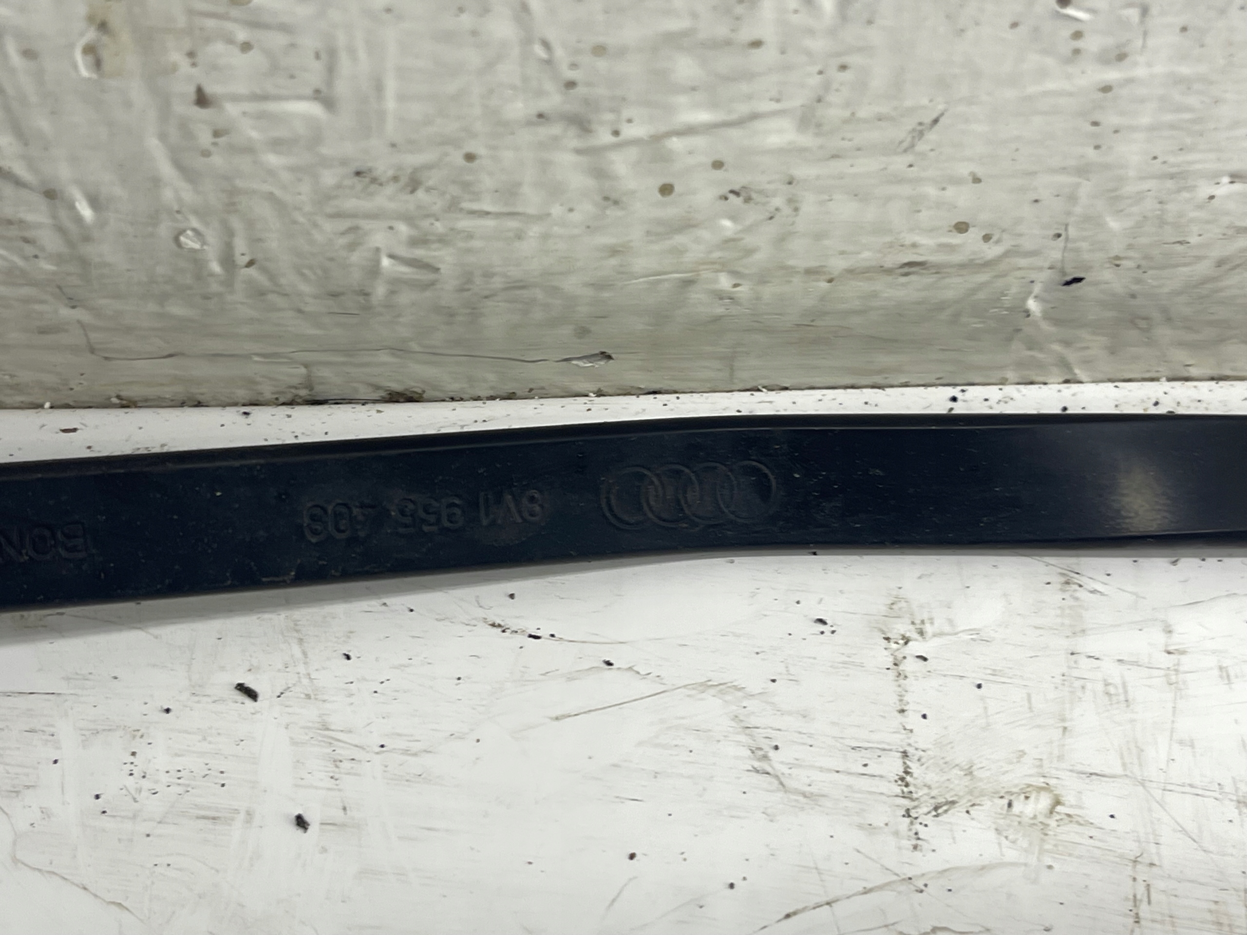 AUDI A3 8V Bracci tergicristallo 8V1955407 8V1955408 Komplet