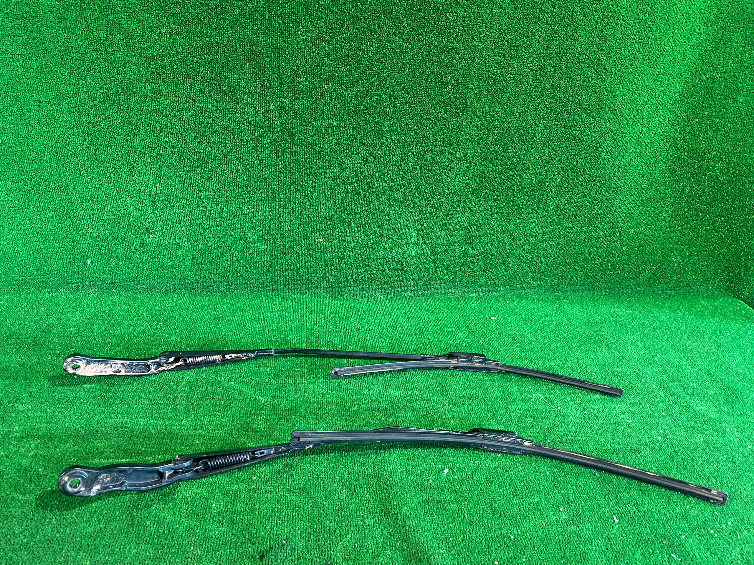 wiper arm right left KOMPLET PORSCHE MACAN 95B