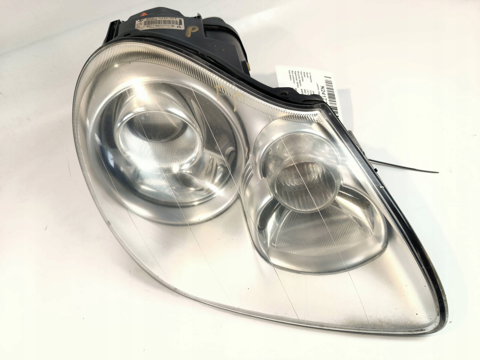 light right front PORSCHE CAYENNE and 9PA