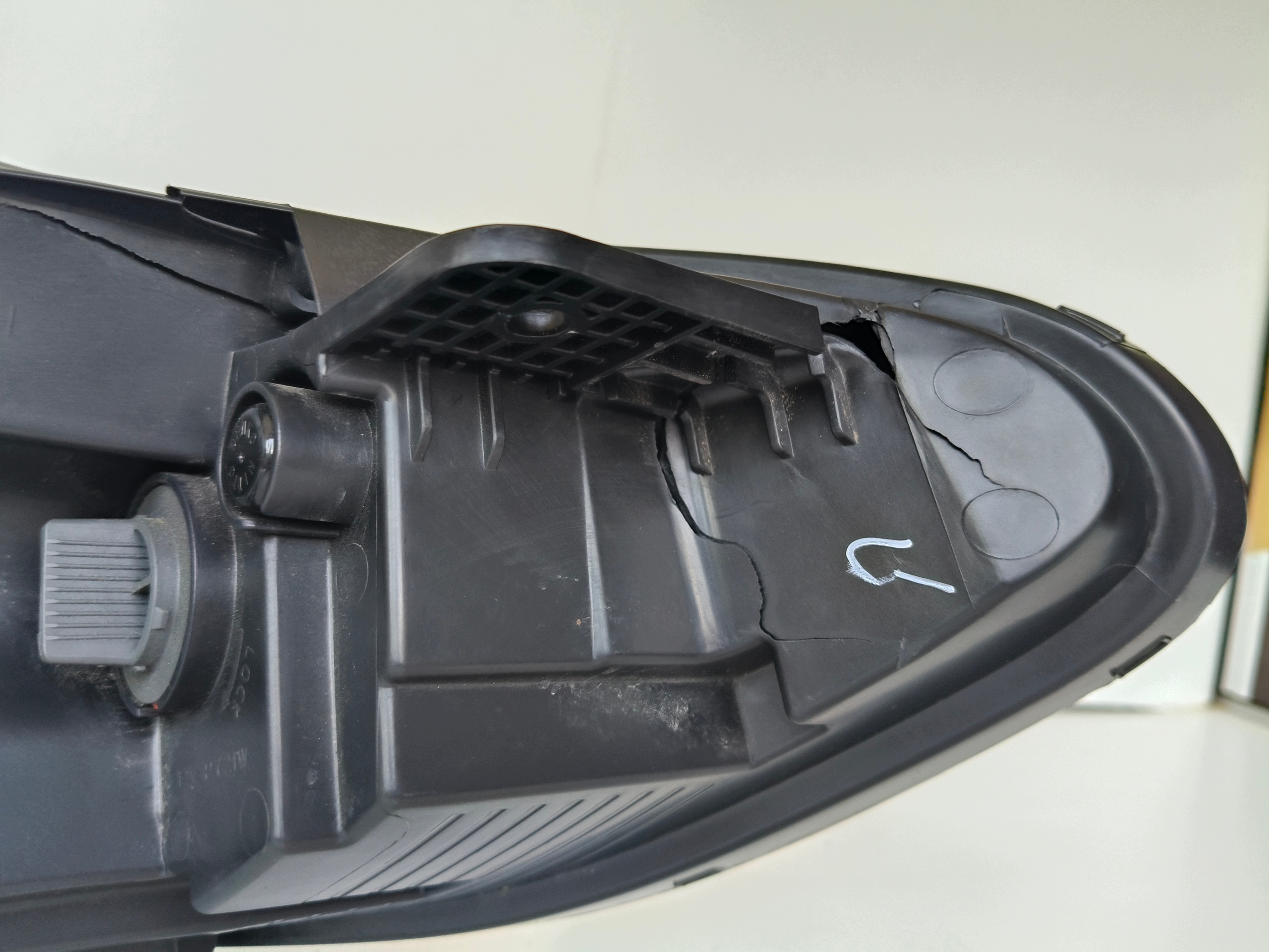 light left REFLEKTOR HYUNDAI I10 III 19