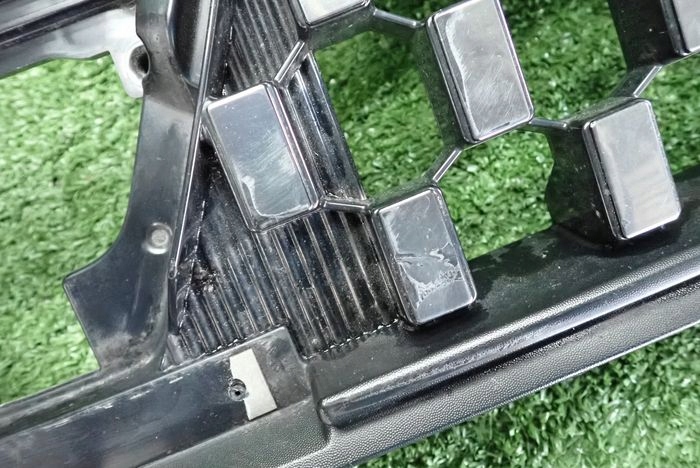 RENAULT ARKANA Grille