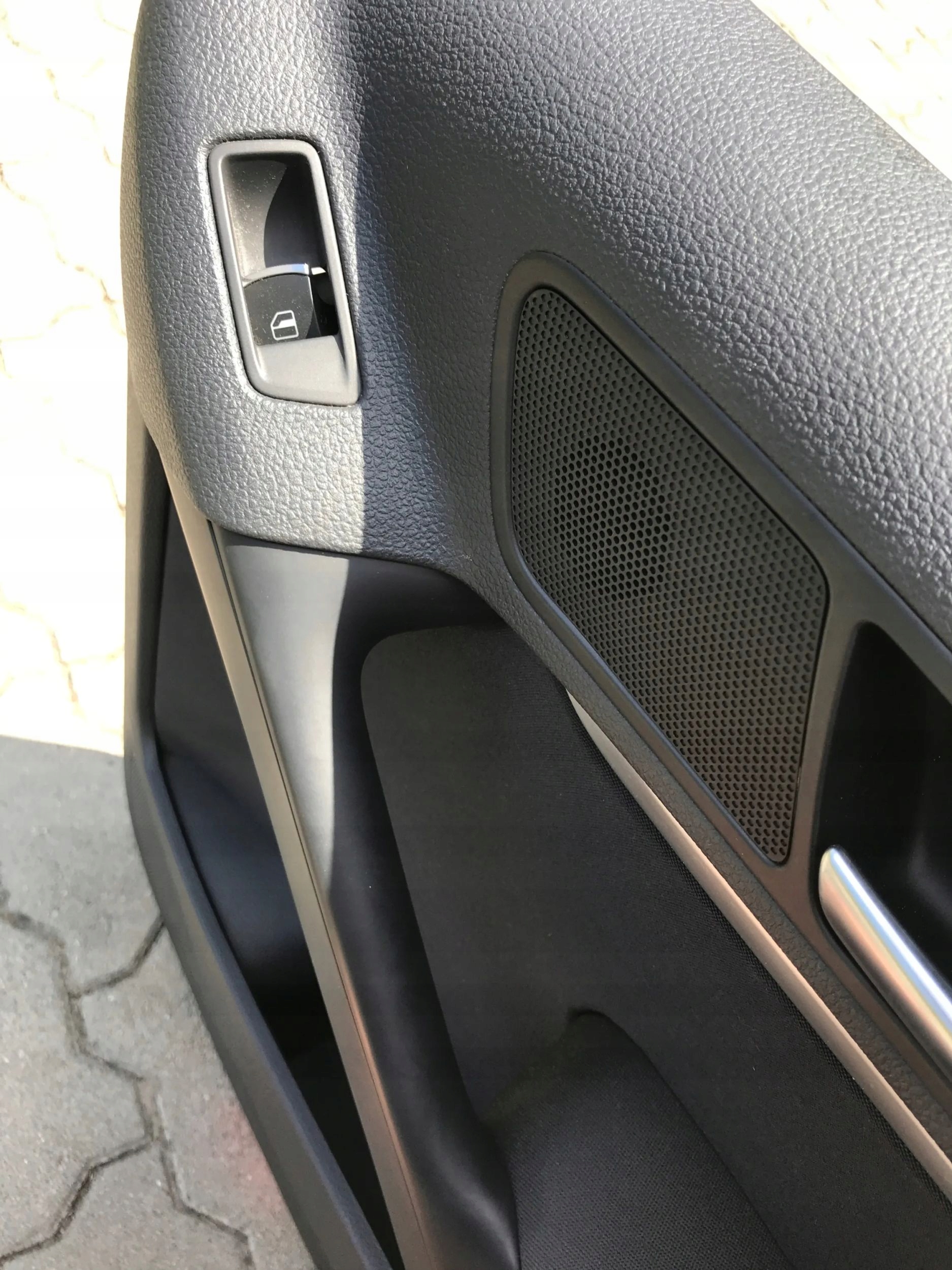 side upholstery door right rear part TIGUAN 0016 EU