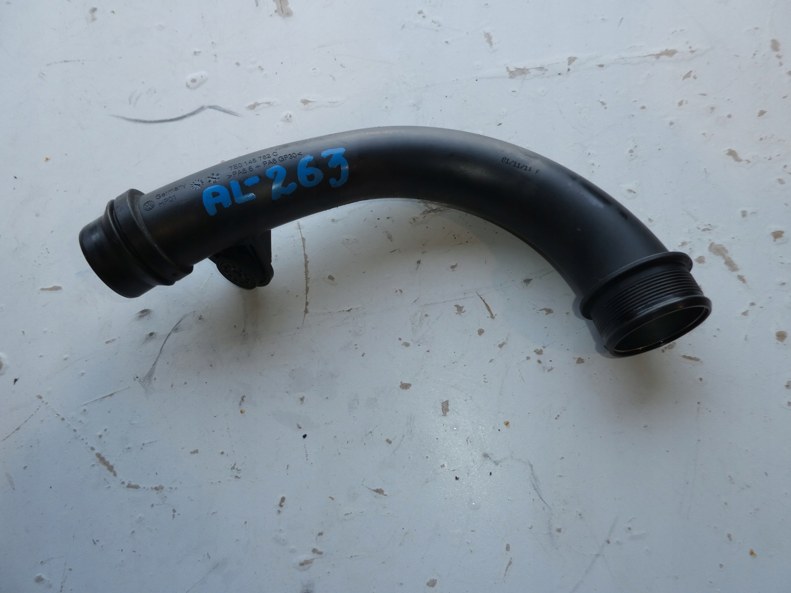 hadice trouba intercoolera VW T5 2.0 TDI 7E0145762C