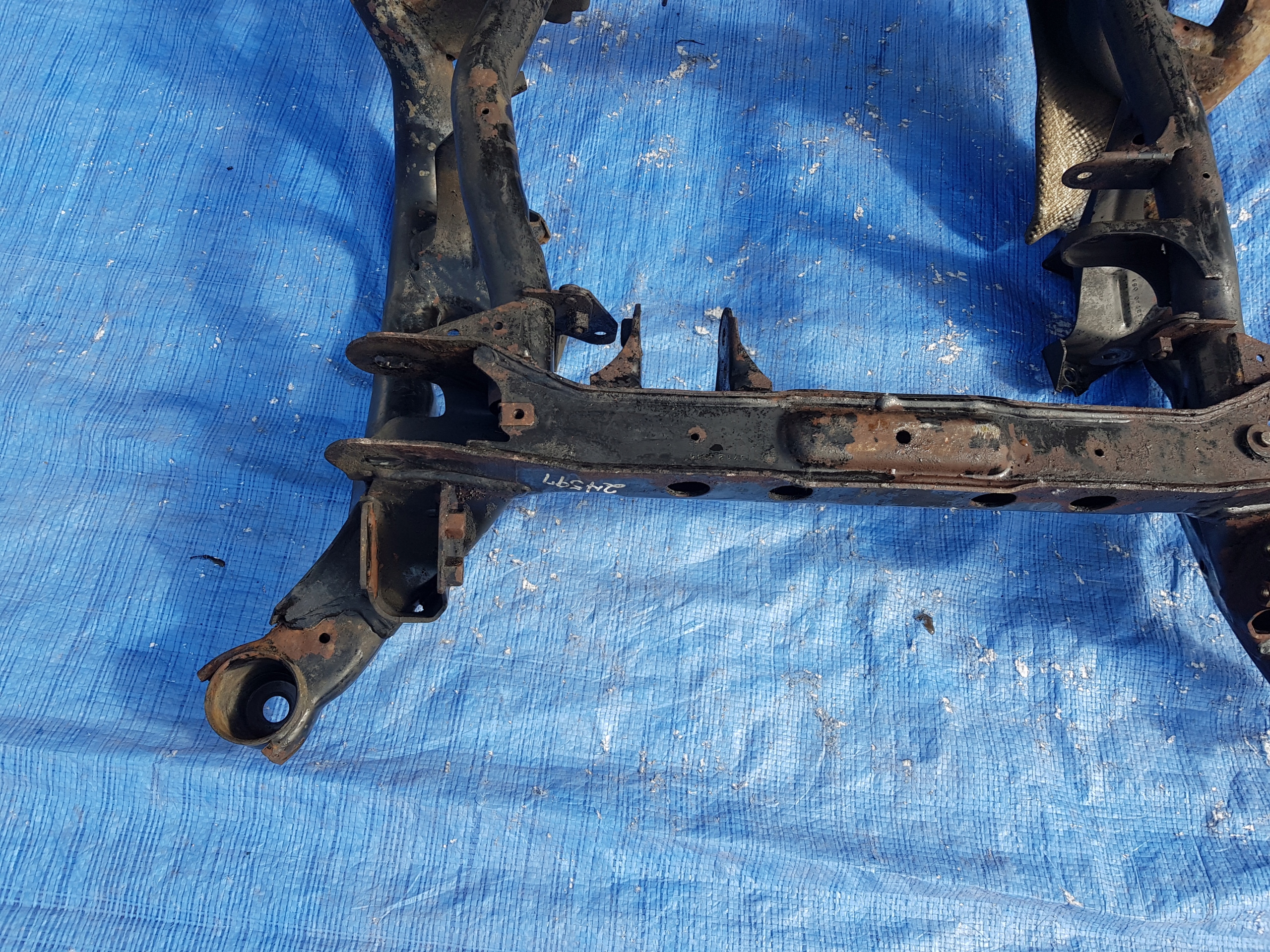 axle beam front of the engine MERCEDES W251 sider subframe axle beam