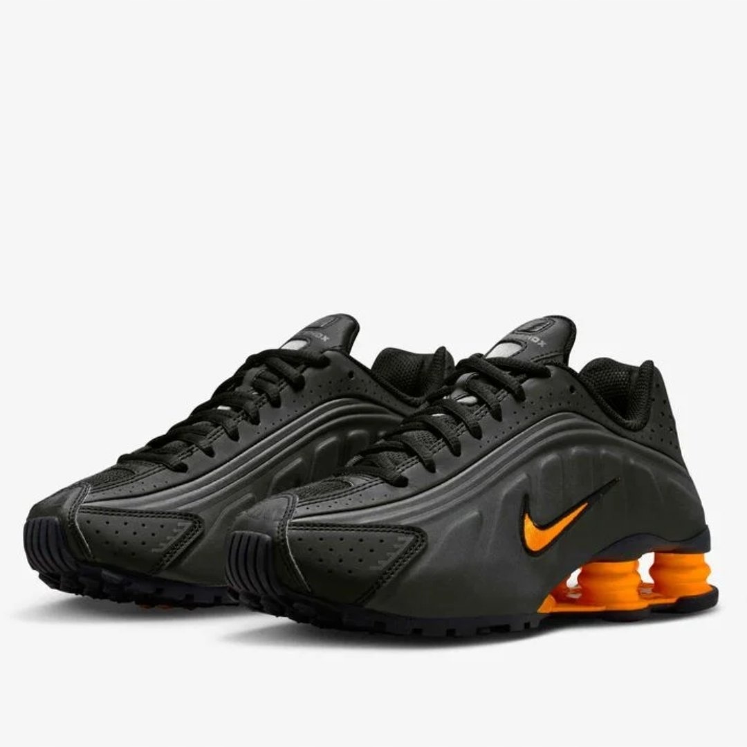 Buty Nike Shox R4 CW2626 007 roz.38,5