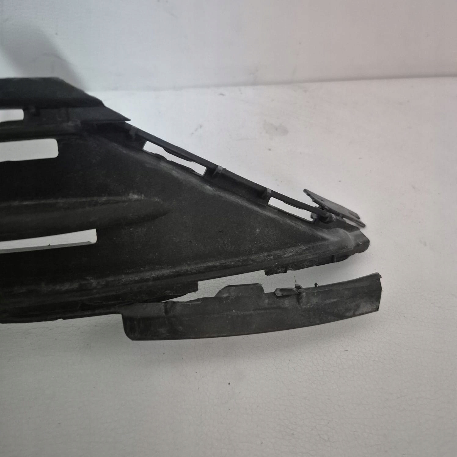 VOLVO S90 V90 20r. -> grid central of a bumper front 32345376