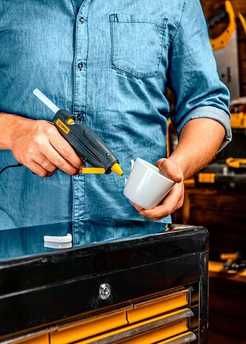 PISTOLET KLEJOWY DO KLEJENIA NA GORĄCO 200W 11MM TOPEX 42E521 Średnica wkładu (mm) 11,2