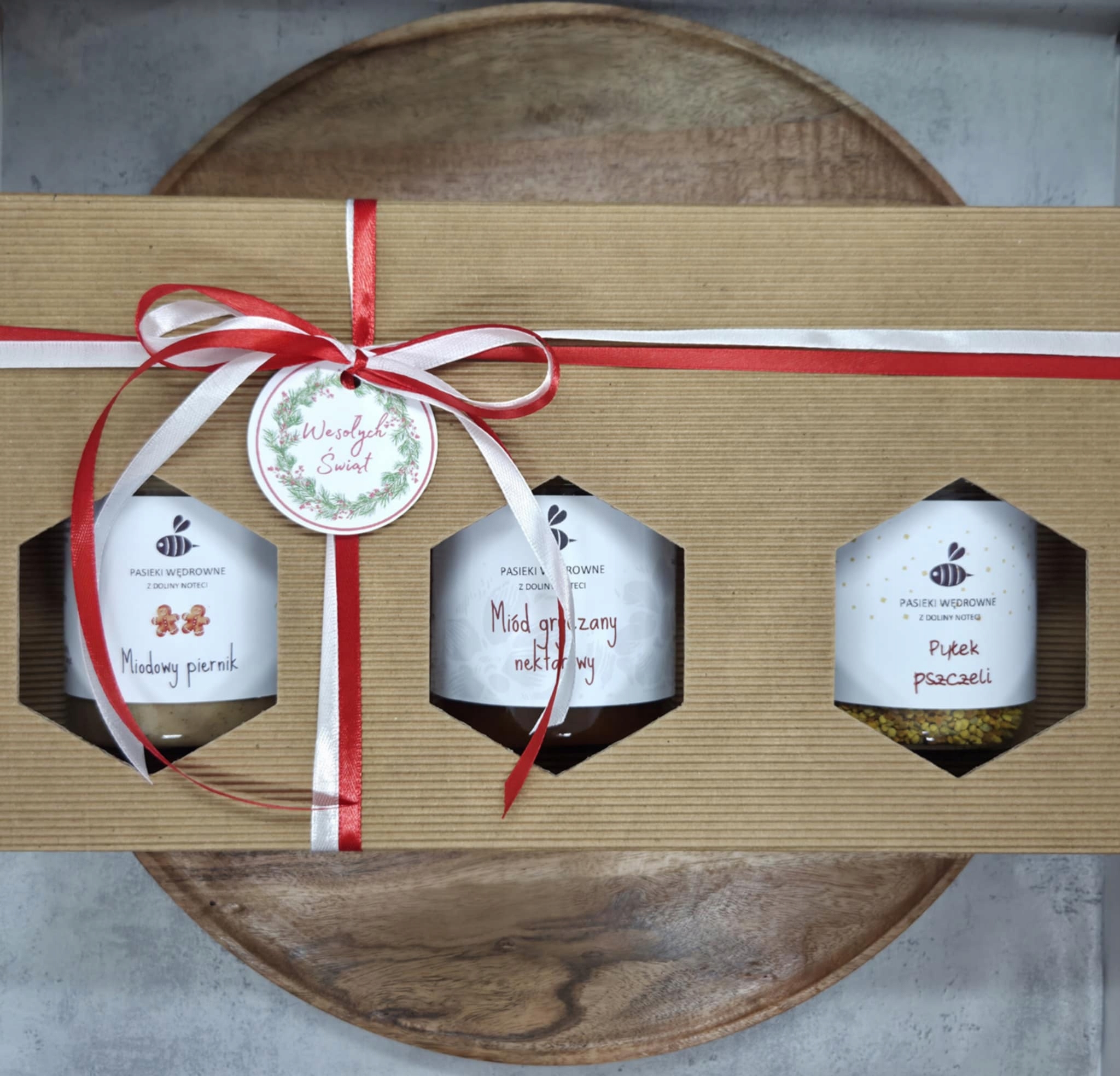 Levně Sada 3 malých medů v krabičce Svatý med dárek Toulavá proužky