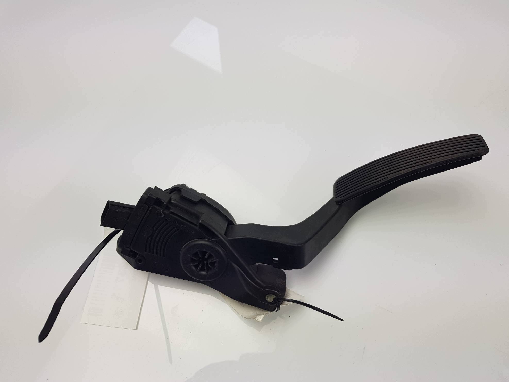 PEDAL 6PV933903 JEEP LIBERTY