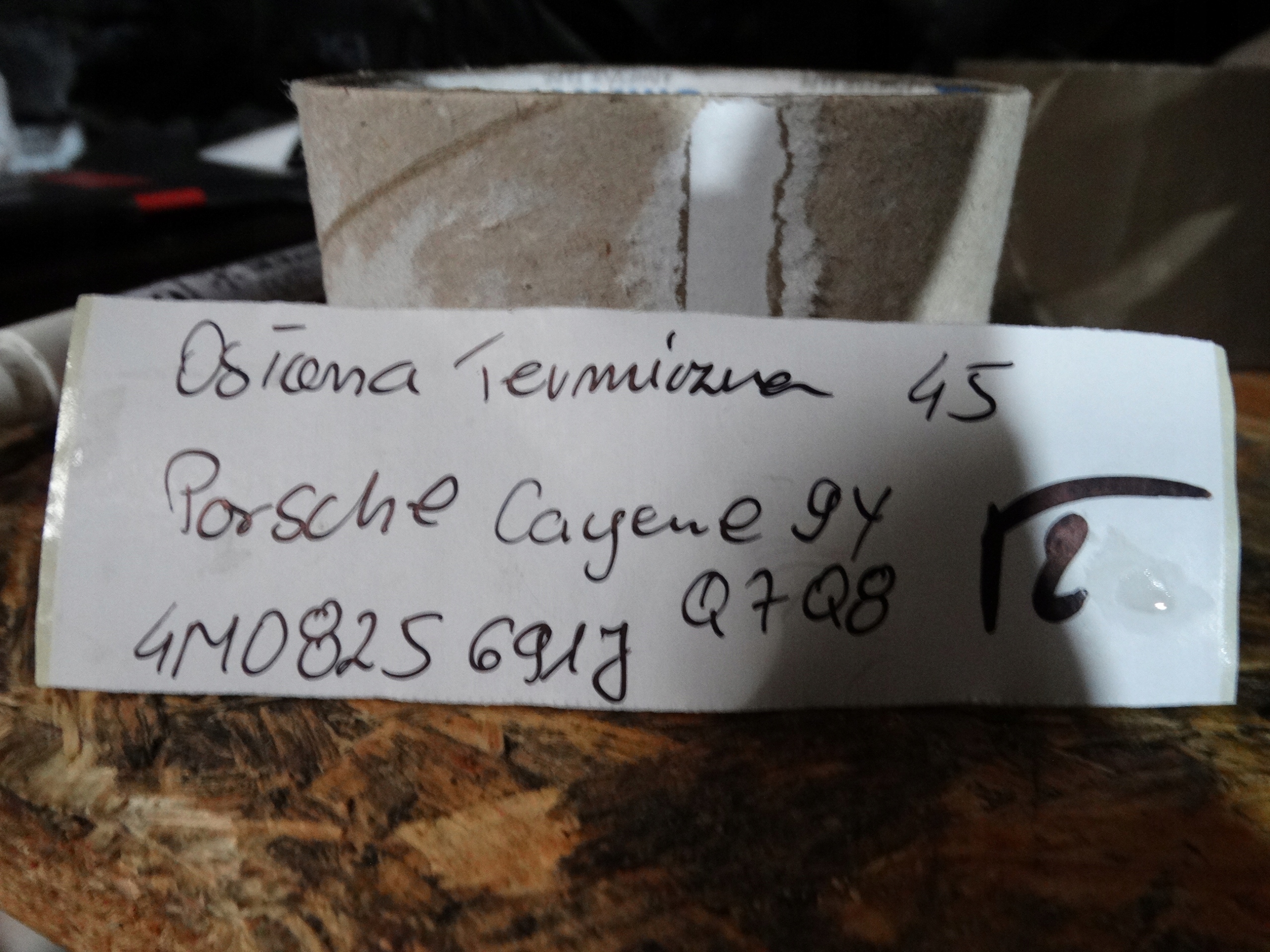 IDEALNA BLENDE ABDECKUNG TERMICZNA PORSCHE CAYENNE 9Y AUDI Q7 Q8 1