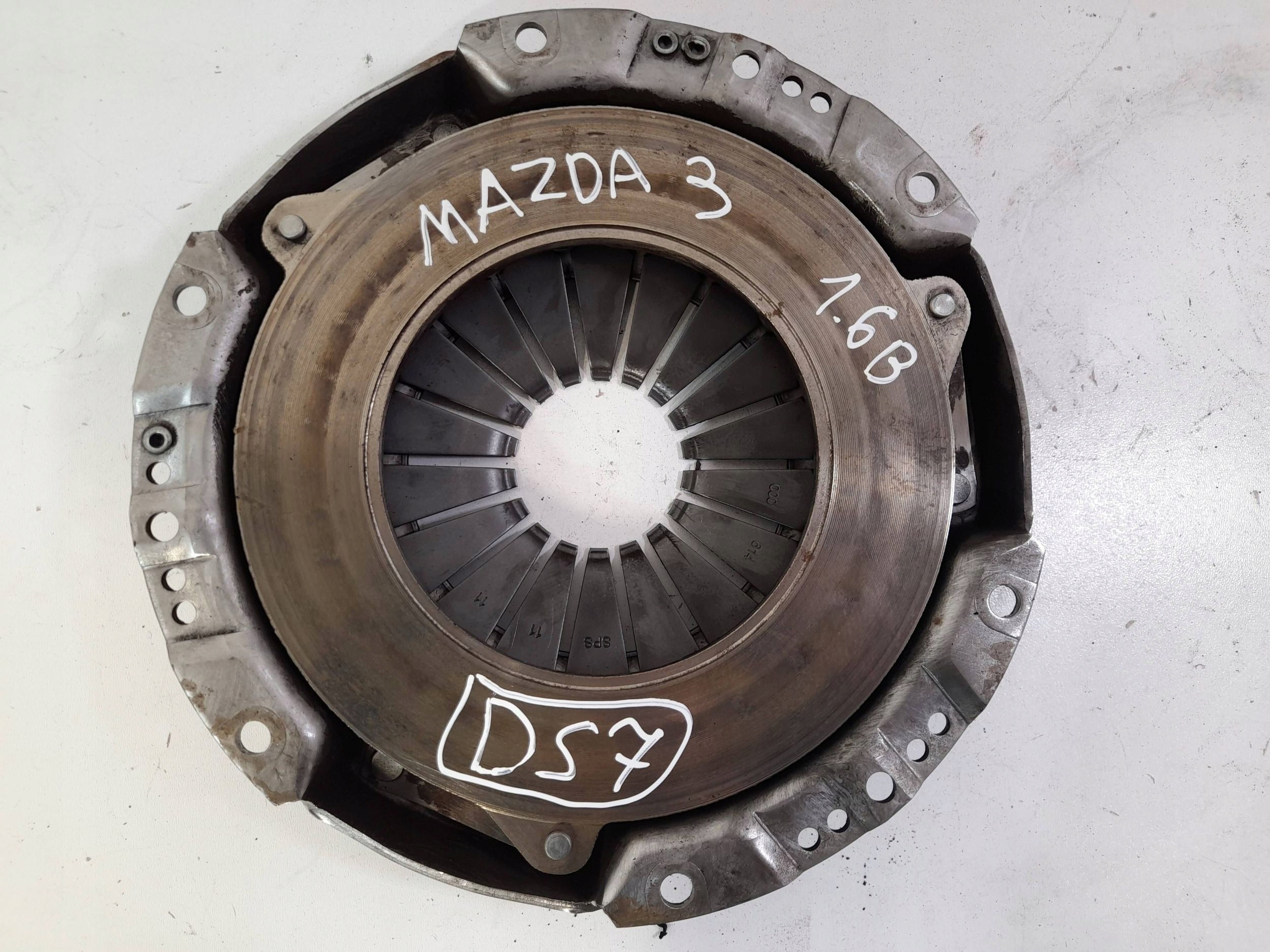 Mazda 3 1,6 BL de pression Embrayage 8V617563FD (DS7)