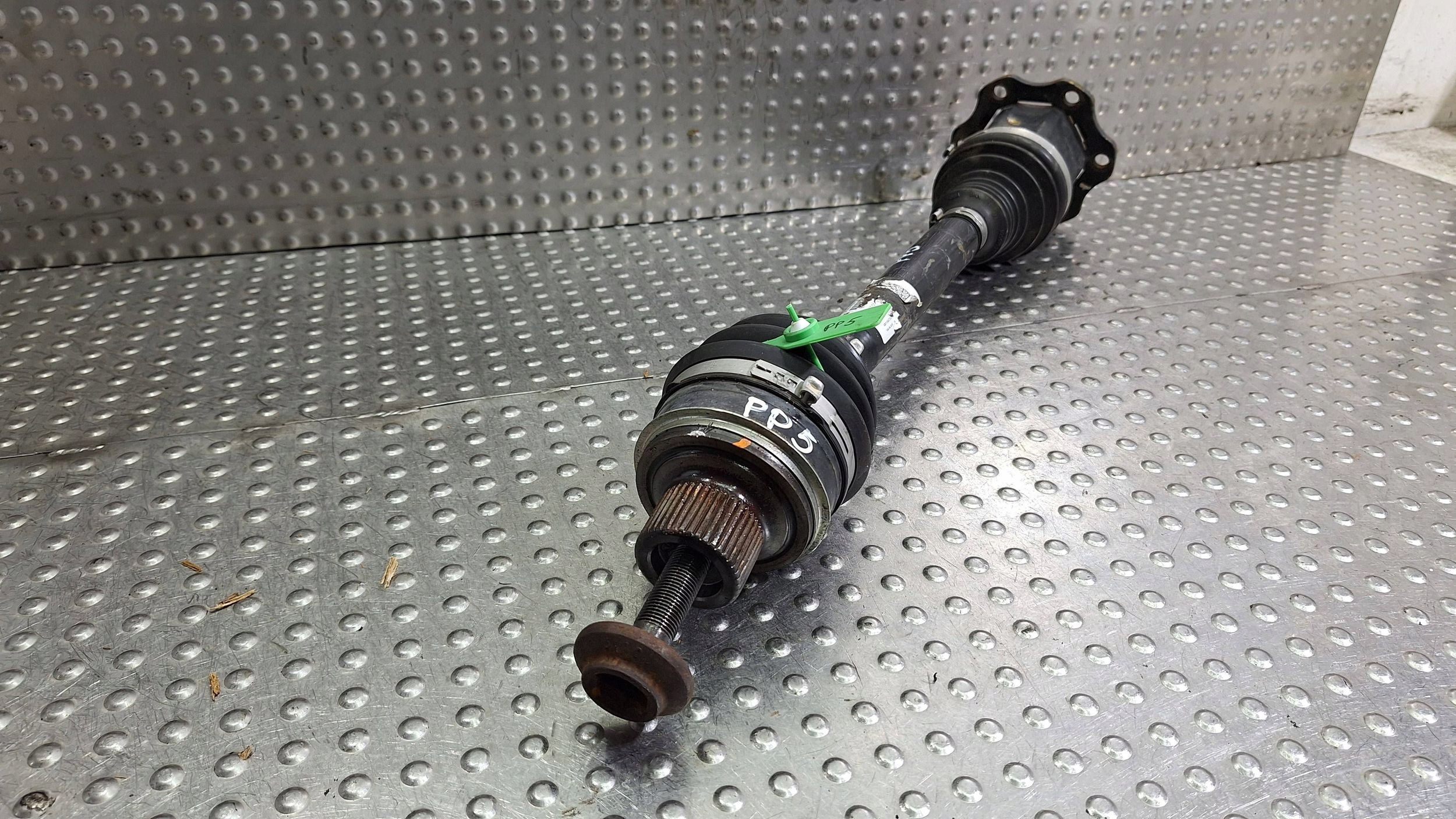 semi-axis front left right 95B407271L PORSCHE MACAN