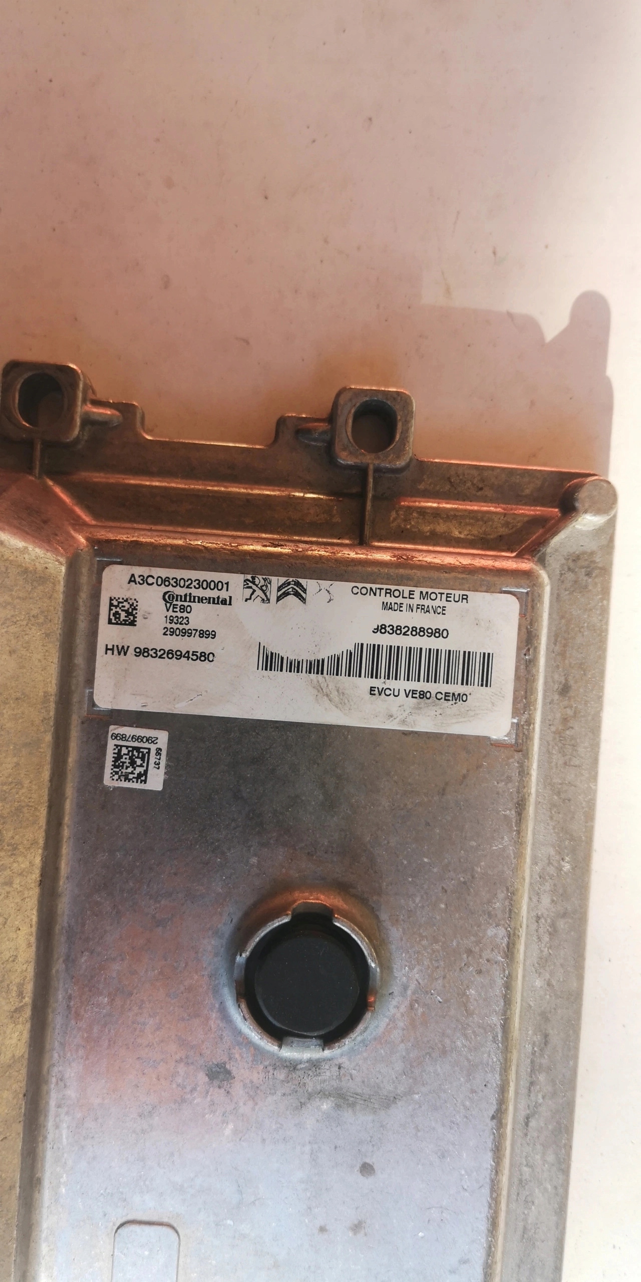 CITROEN PEUGEOT computer ECU 9838288980 9832694580