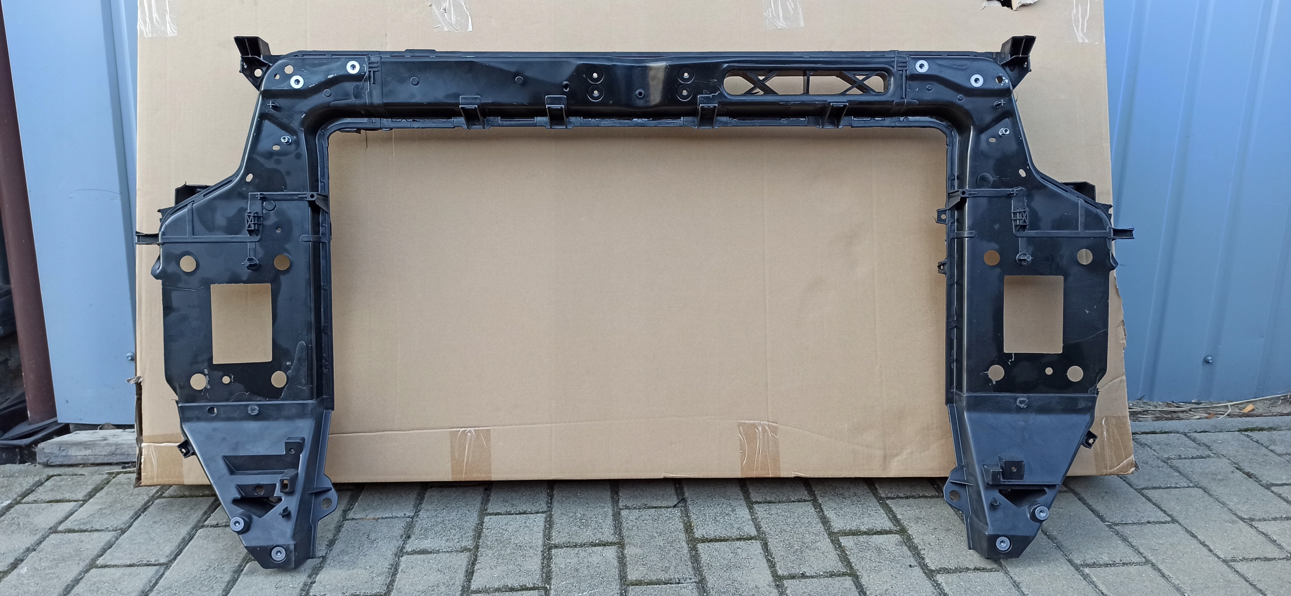 CHRYSLER PACIFICA PAS PRZEDNI WZMOCNIENIE CZOŁOWE