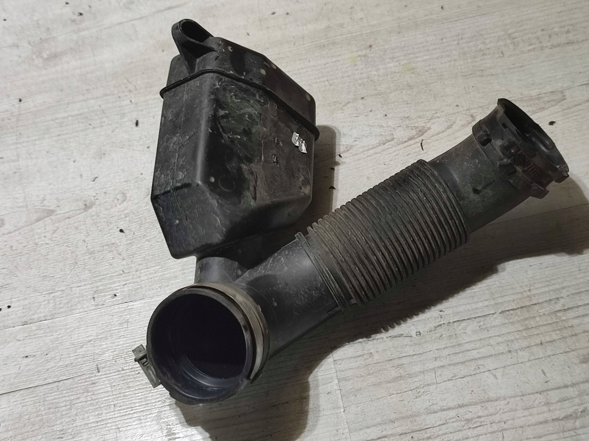 Opel Corsa E 2018 Prezonator air hose