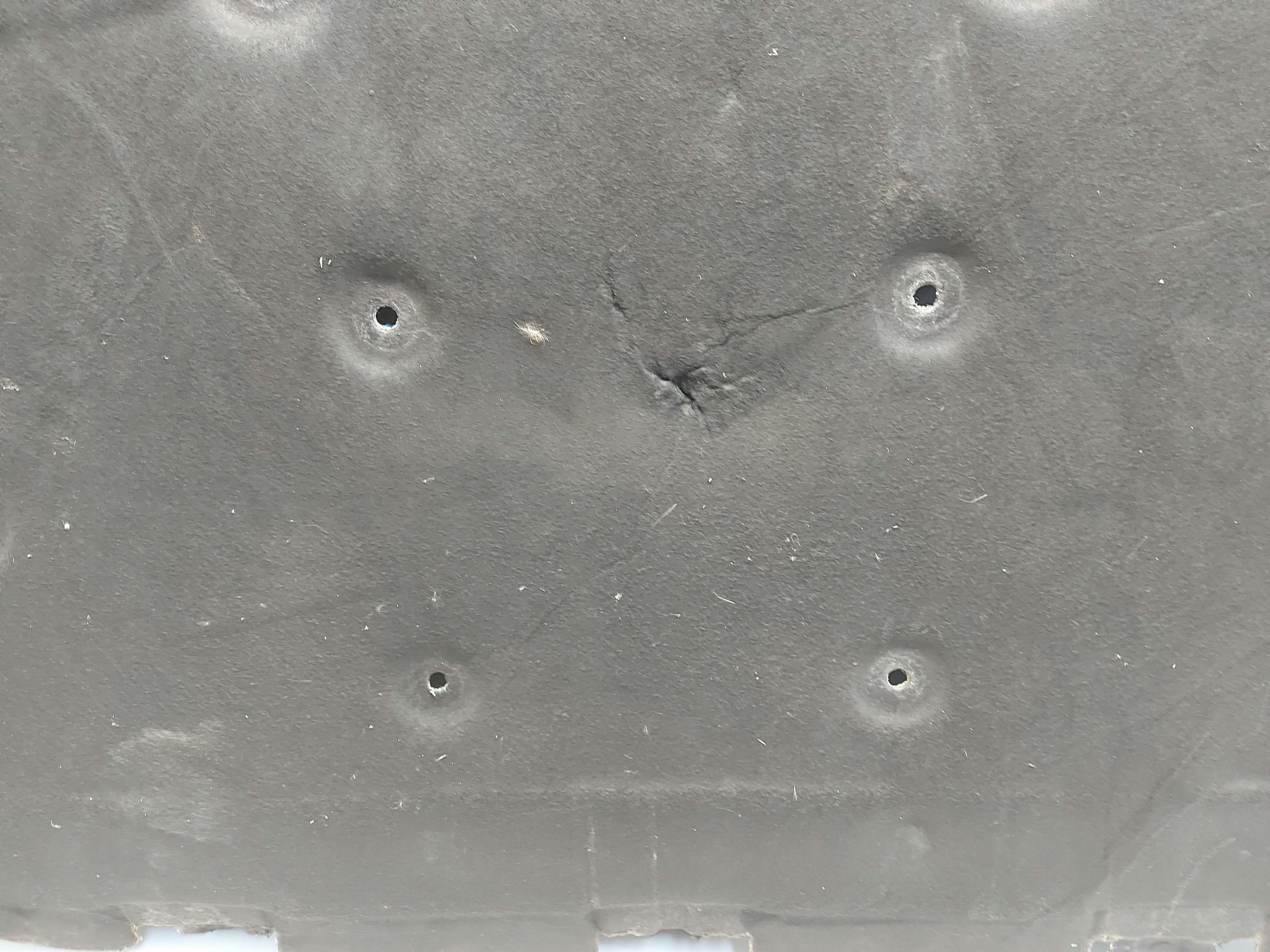 Ford Ranger VI 6 Insonorisation du capot N1WB-E16746-AC